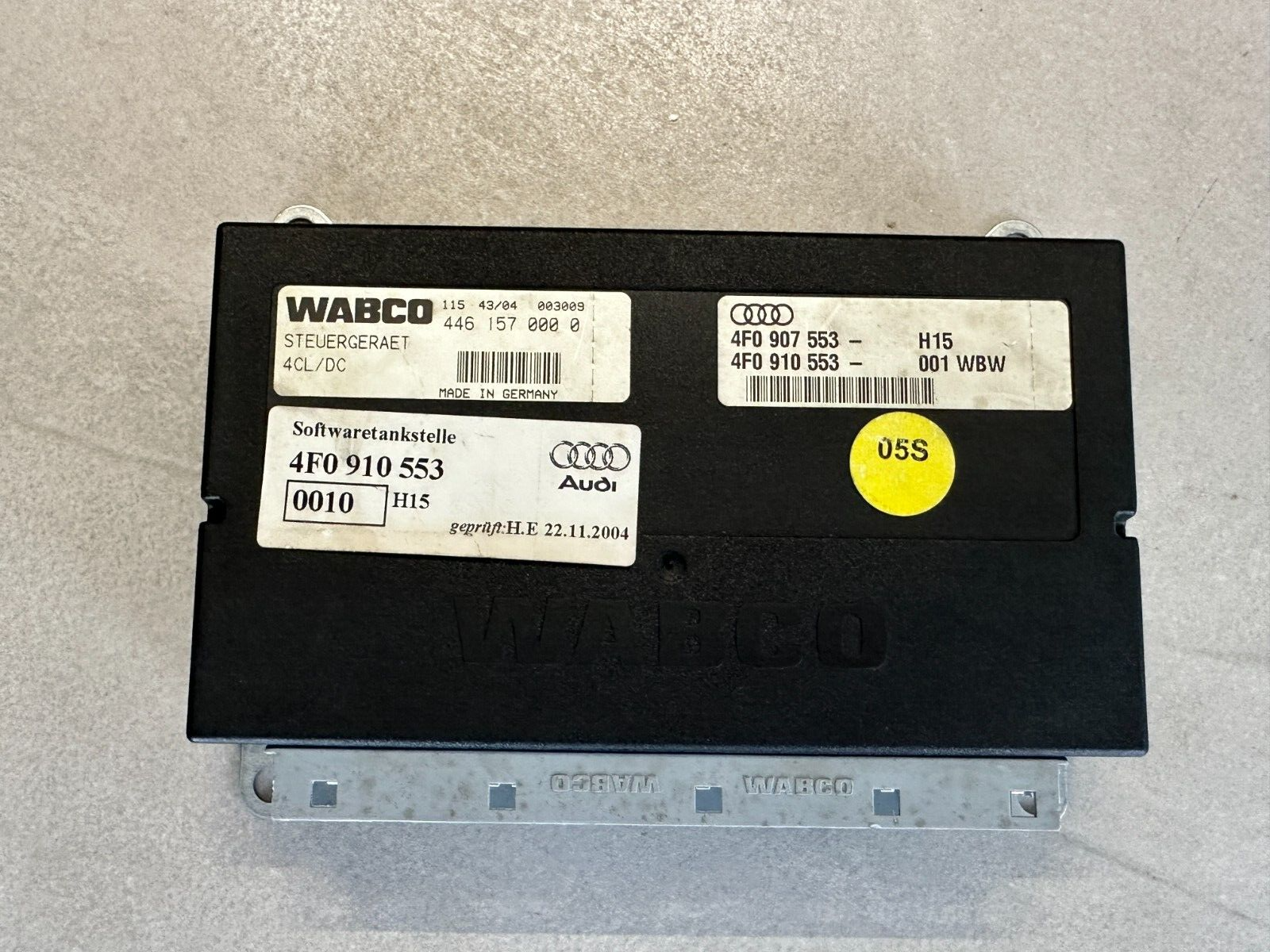 AUDI A6 STEUERGERÄT FÜR NIVEAUREGELUNG 4F0907553 Fast Neu dem. vom Test Car...