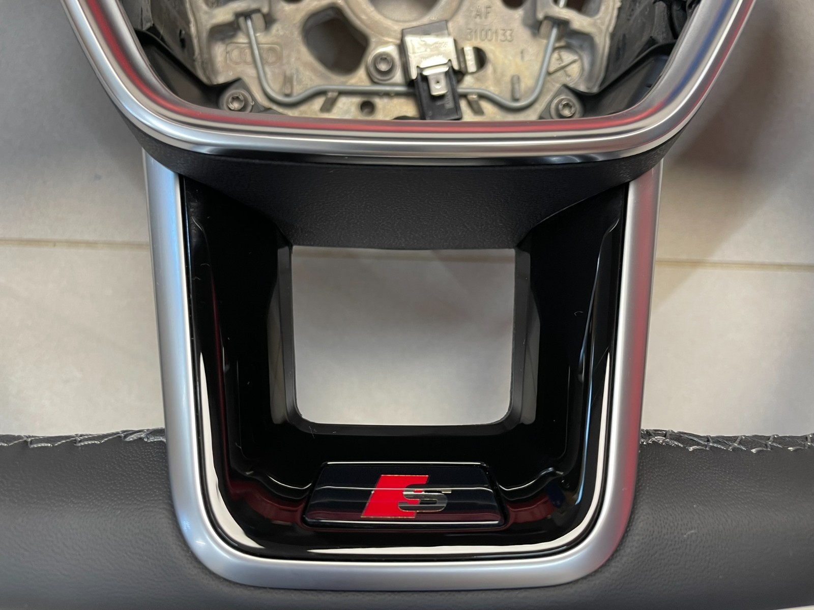 AUDI A7 C8 - AUDI SPORT LENKRAD S LEDER GELOCHT ABGEFLACHT 4K0419091BE ORIG NEU - Obrázek 11