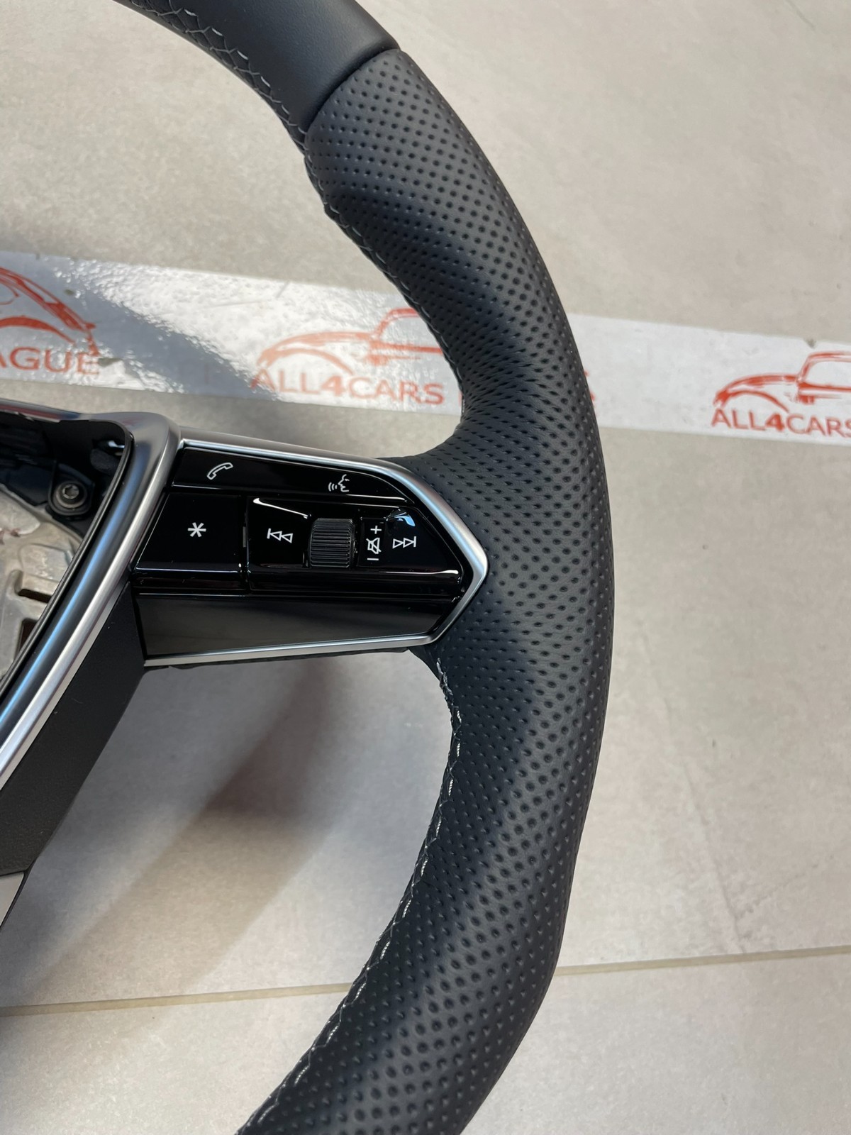 AUDI A7 C8 - AUDI SPORT LENKRAD S LEDER GELOCHT ABGEFLACHT 4K0419091BE ORIG NEU - Obrázek 17