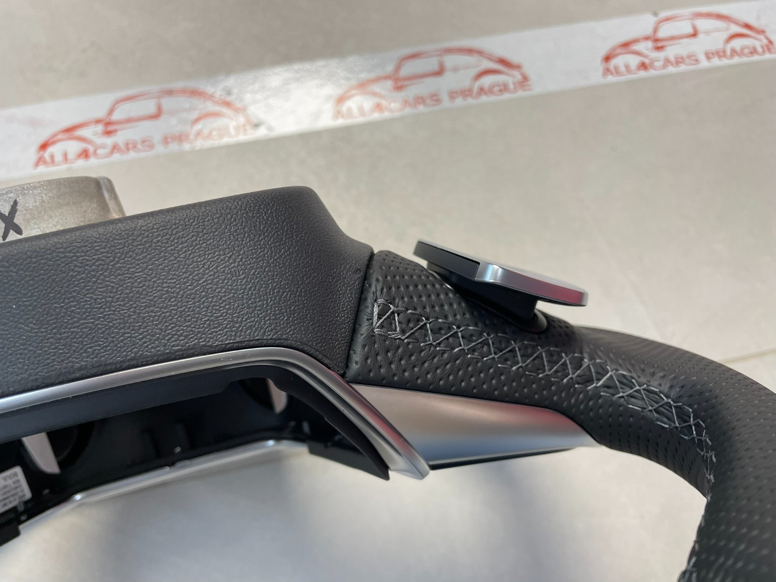 AUDI A7 C8 - AUDI SPORT LENKRAD S LEDER GELOCHT ABGEFLACHT 4K0419091BE ORIG NEU - Obrázek 20