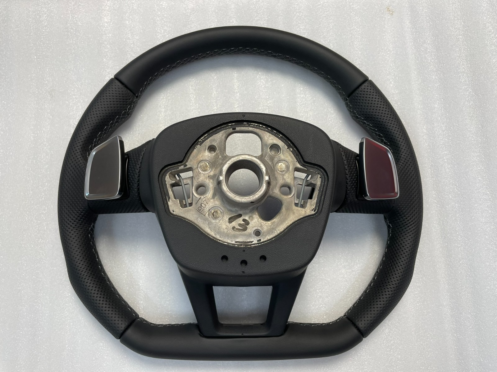 AUDI A7 C8 - AUDI SPORT LENKRAD S LEDER GELOCHT ABGEFLACHT 4K0419091BE ORIG NEU - Obrázek 21