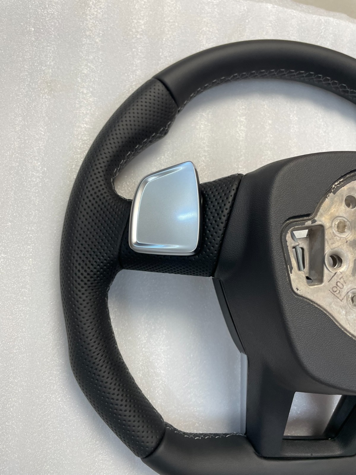 AUDI A7 C8 - AUDI SPORT LENKRAD S LEDER GELOCHT ABGEFLACHT 4K0419091BE ORIG NEU - Obrázek 22