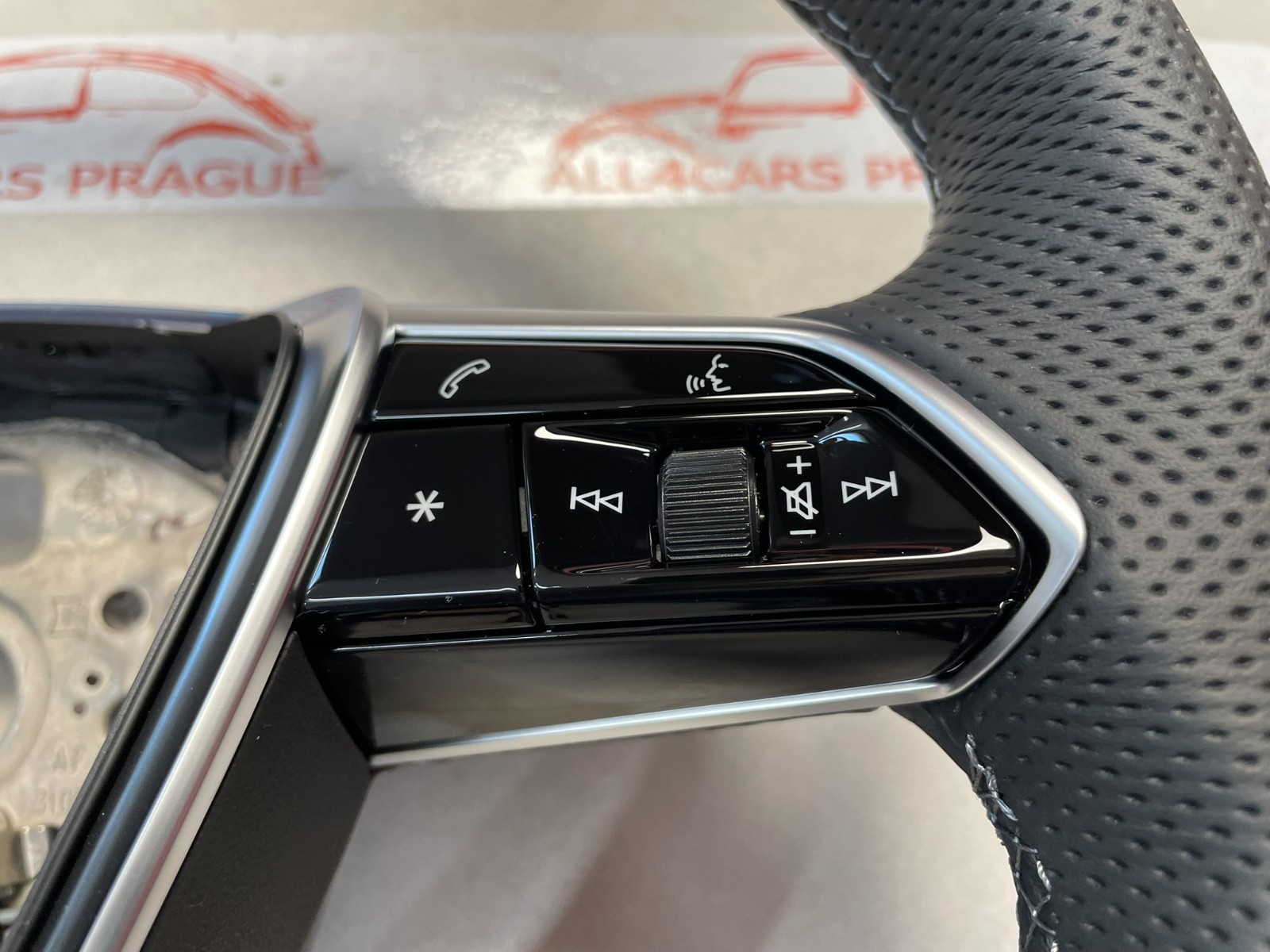 AUDI A7 C8 - AUDI SPORT LENKRAD S LEDER GELOCHT ABGEFLACHT 4K0419091BE ORIG NEU - Obrázek 9