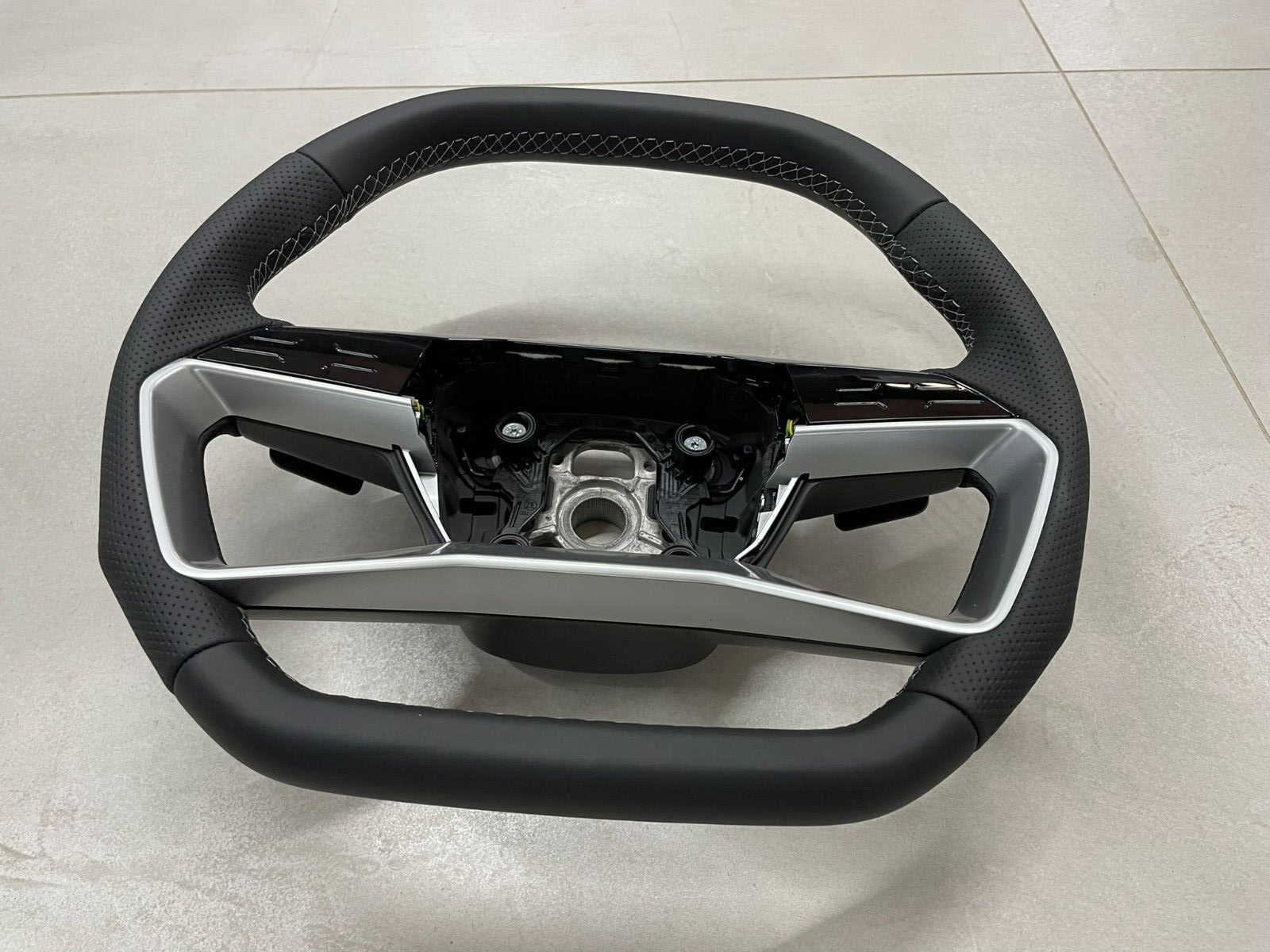 AUDI Q4 Q5 Q6 AUDI LEDER LENKRAD GELOCHT ABGEFLACHT PADELS 8B3419091F NEU ORIG - Obrázek 12