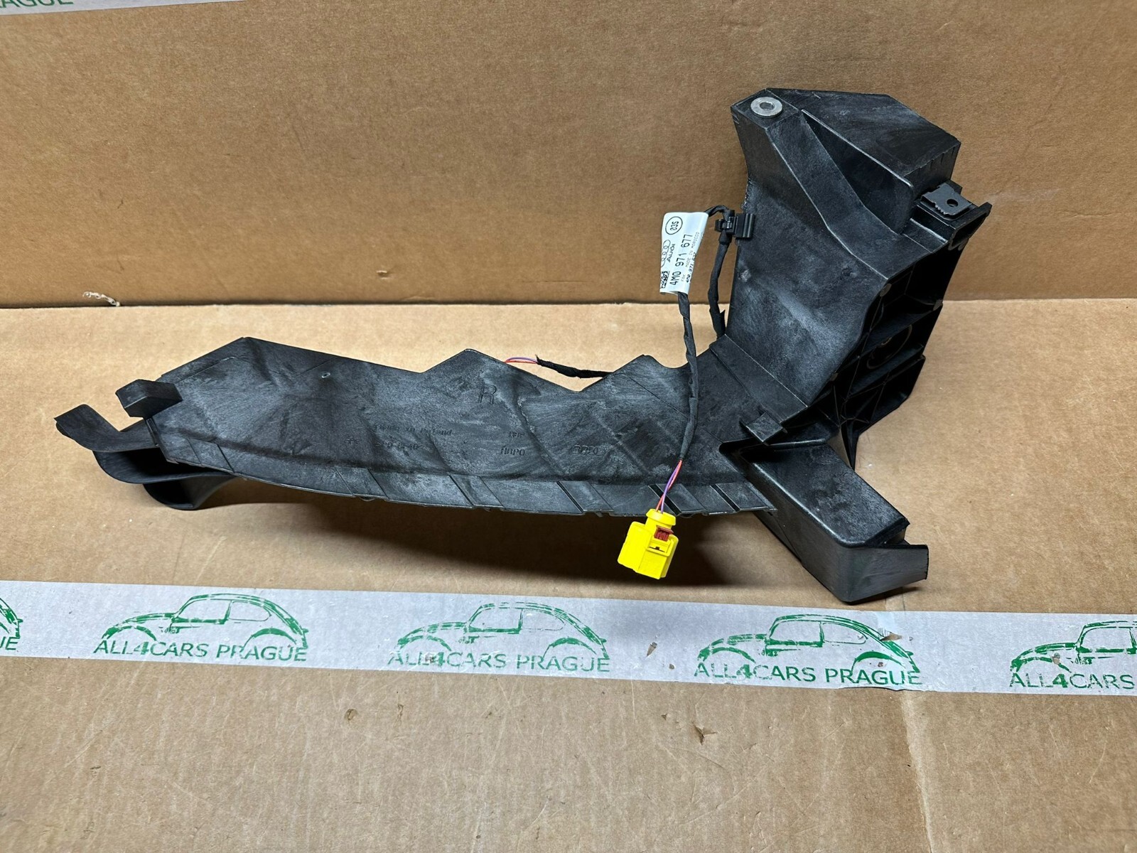 AUDI Q7 4M SCHEINWERFER HALTER R. CARSH SENZOR 4M0805608 4M0959651 4M0971677 NEU