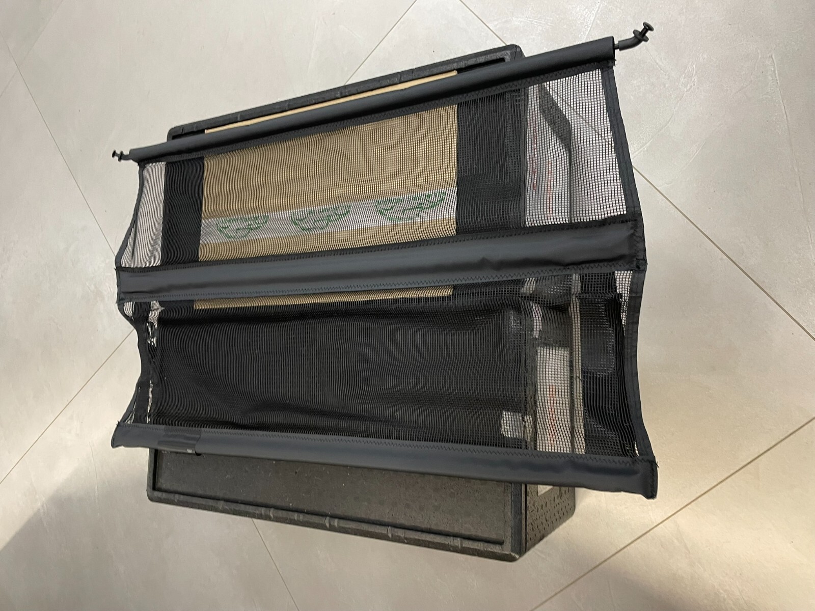 AUDI Q7 4M TRENNNETZ NETZTRENNWAND KOFFERRAUMNETZ 4M0861691D ORIGINAL NEU! - Obrázek 8