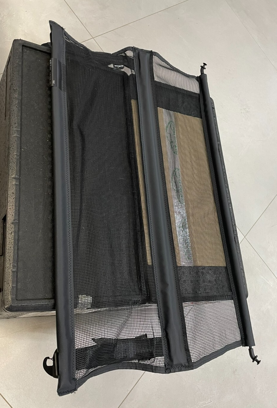 AUDI Q7 4M TRENNNETZ NETZTRENNWAND KOFFERRAUMNETZ 4M0861691D ORIGINAL NEU! - Obrázek 9