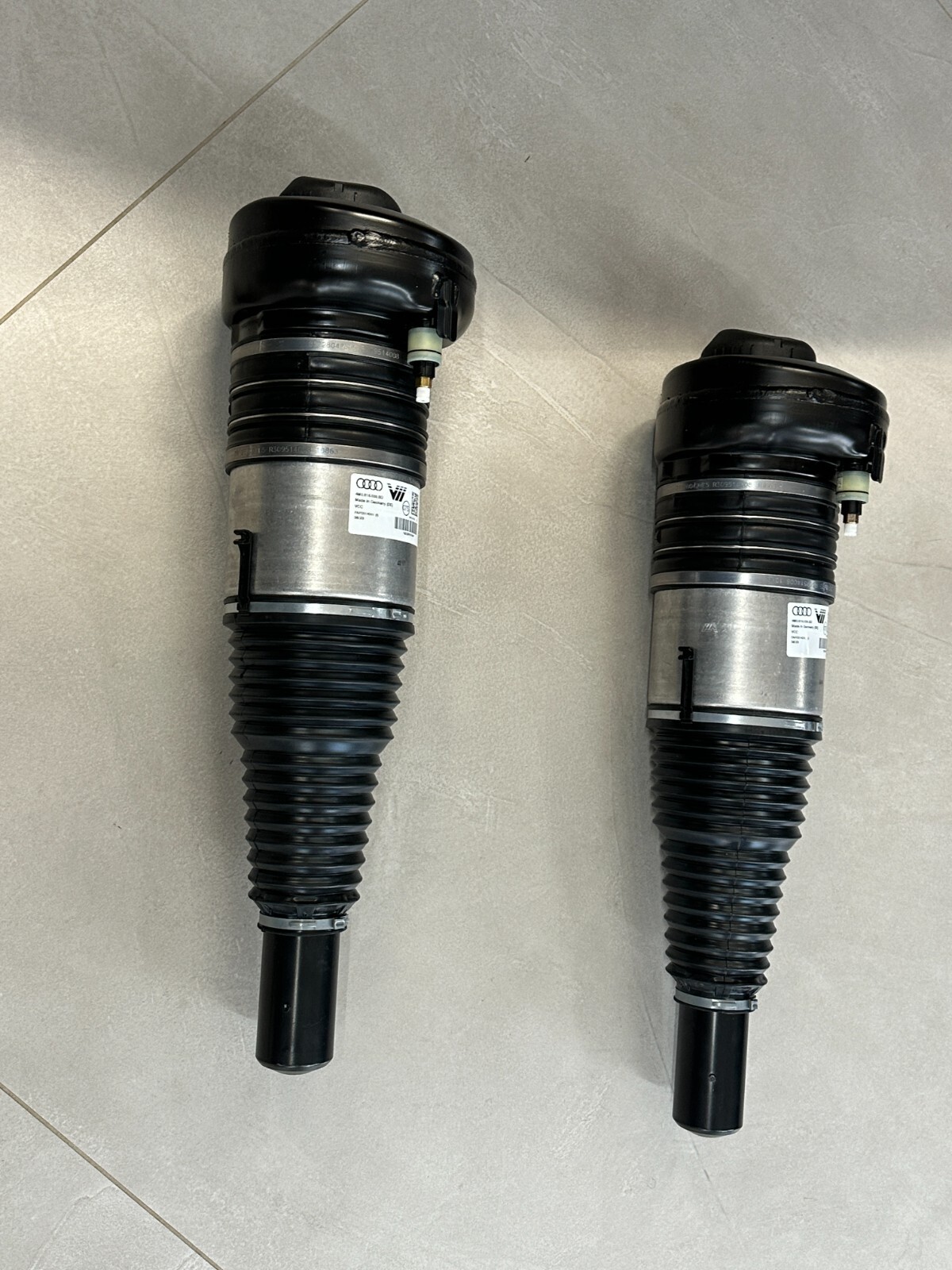 AUDI Q7 LUFT STOßDÄMPFER LINKS - RECHTS VORN 4M0616039AT = 4M0616039BD ORIG.NEU - Obrázek 7