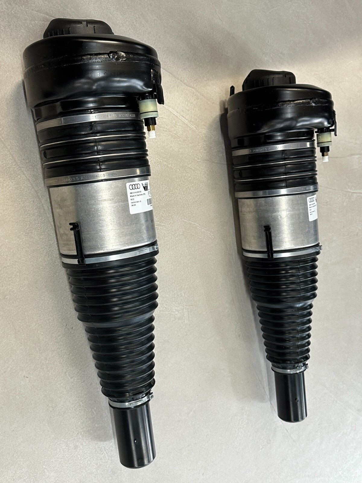 AUDI Q7 LUFT STOßDÄMPFER LINKS - RECHTS VORN 4M0616039AT = 4M0616039BD ORIG.NEU - Obrázek 9