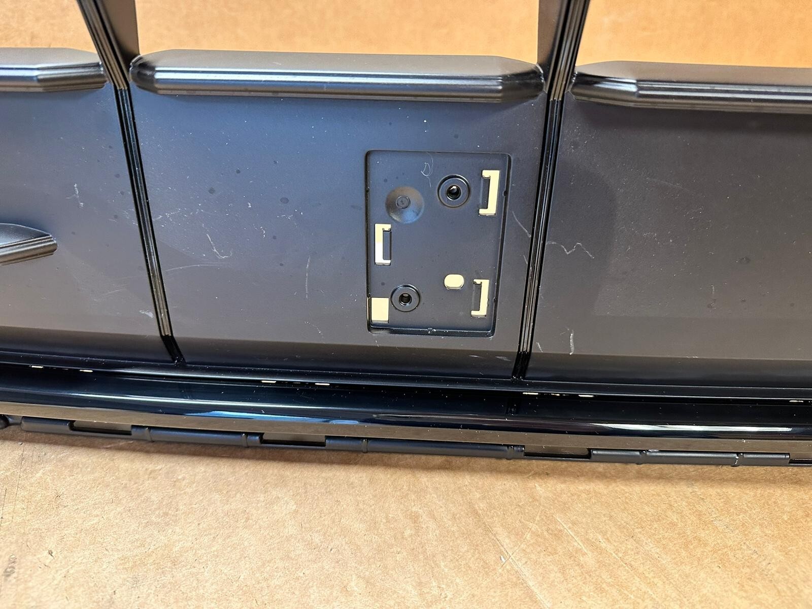 AUDI Q8 KÜHLERGRILL 4M8853651AF 4M8853651AG 4M8853651AH ORIGINAL NO.4 - Obrázek 3