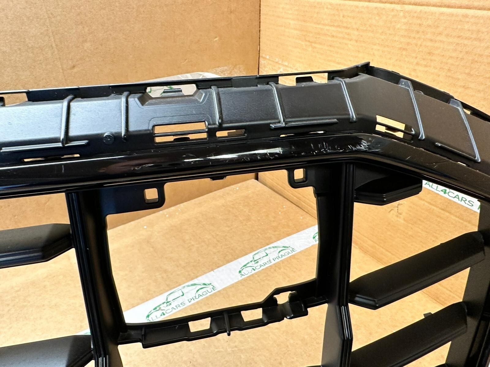 AUDI Q8 KÜHLERGRILL 4M8853651AF 4M8853651AG 4M8853651AH ORIGINAL NO.4 - Obrázek 5