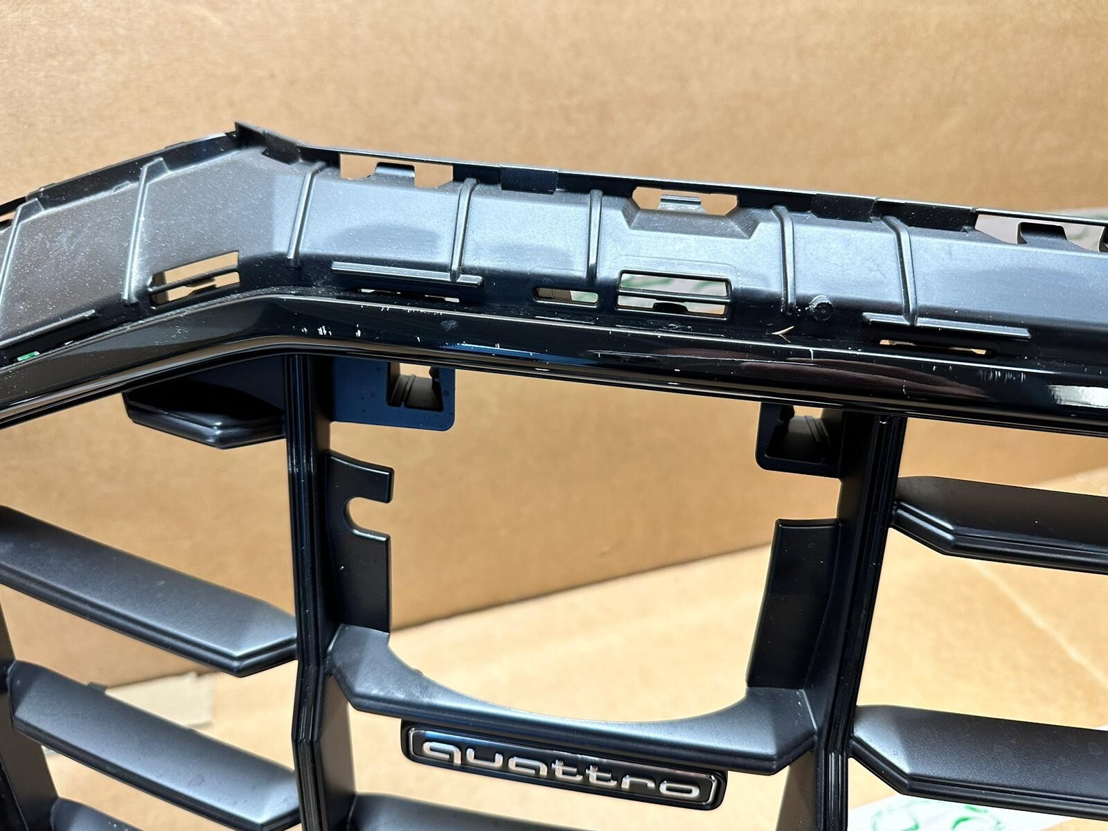 AUDI Q8 KÜHLERGRILL 4M8853651AF 4M8853651AG 4M8853651AH ORIGINAL NO.4 - Obrázek 6