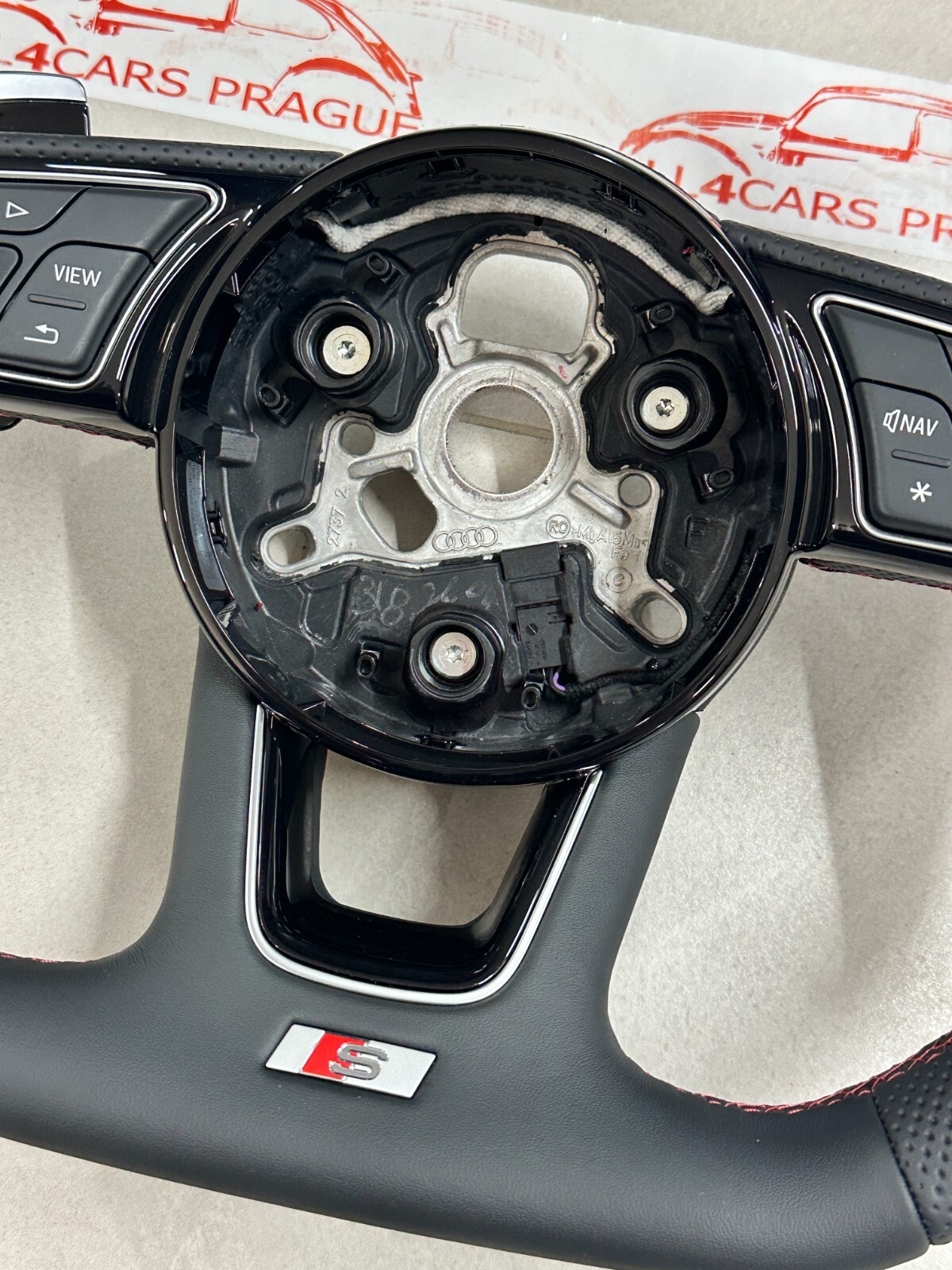 AUDI S4 S5 8W SPORT LEDER LENKRAD ABGEFLACHT GELOCHT MIT PADELS 8W0419091GF NEU - Obrázek 13