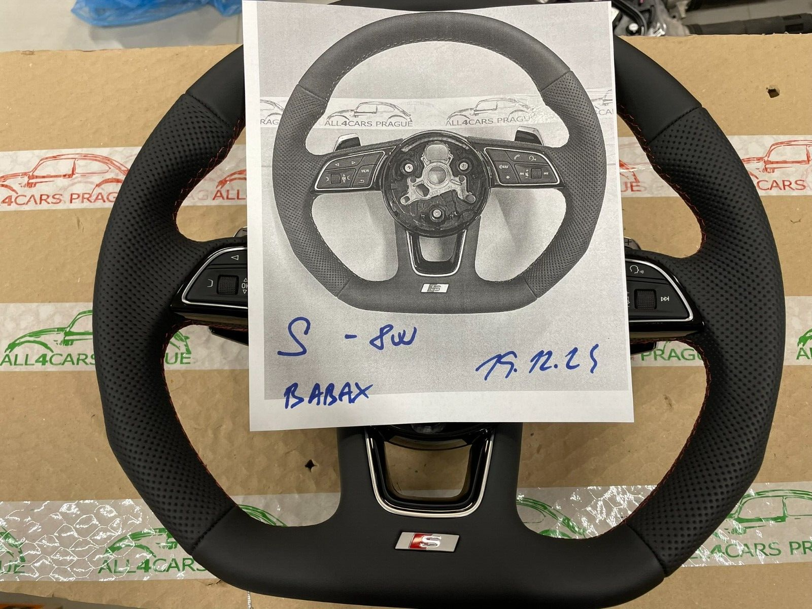 AUDI S4 S5 8W SPORT LEDER LENKRAD ABGEFLACHT GELOCHT MIT PADELS 8W0419091GF NEU - Obrázek 17