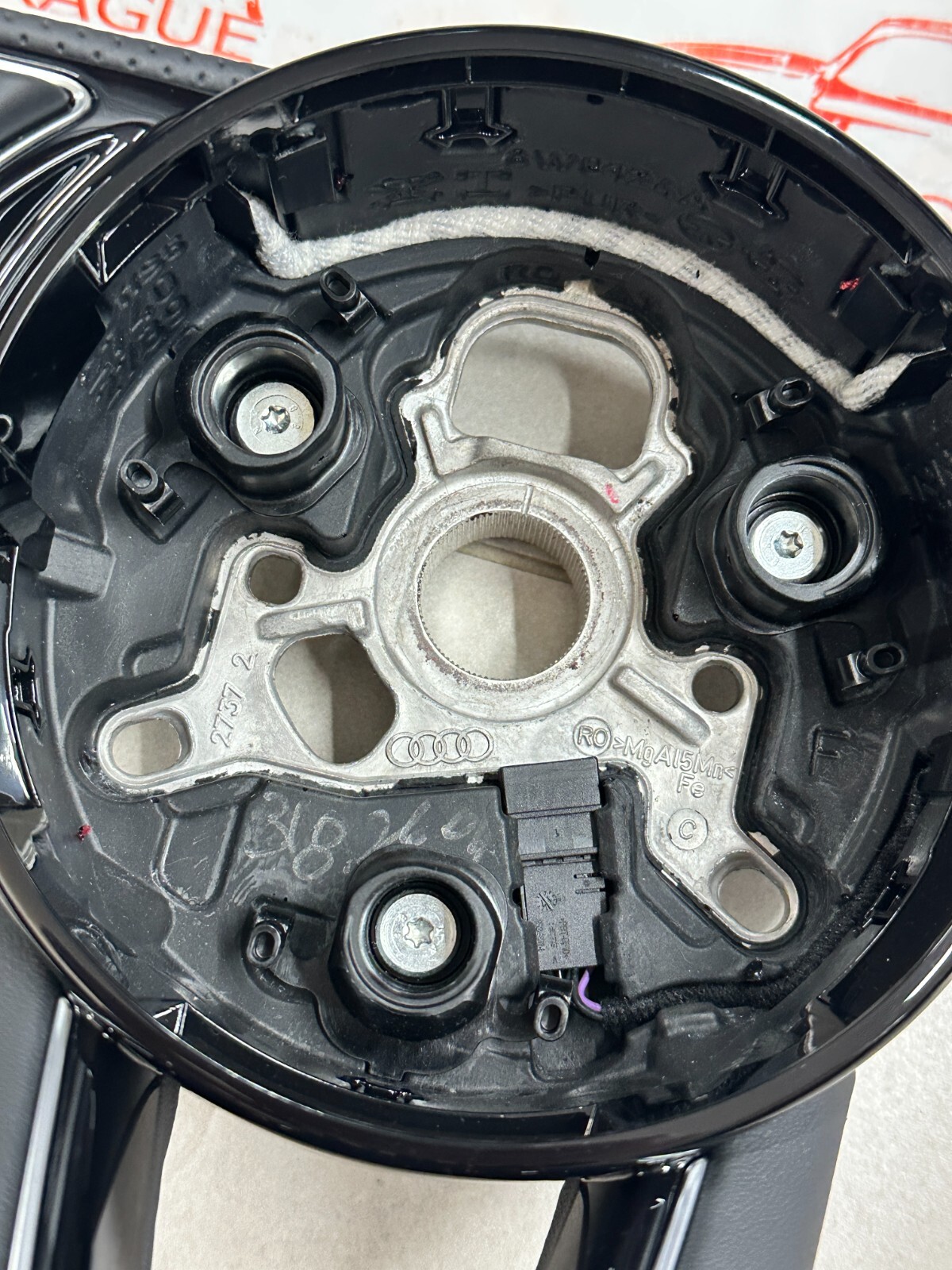 AUDI S4 S5 8W SPORT LEDER LENKRAD ABGEFLACHT GELOCHT MIT PADELS 8W0419091GF NEU - Obrázek 10