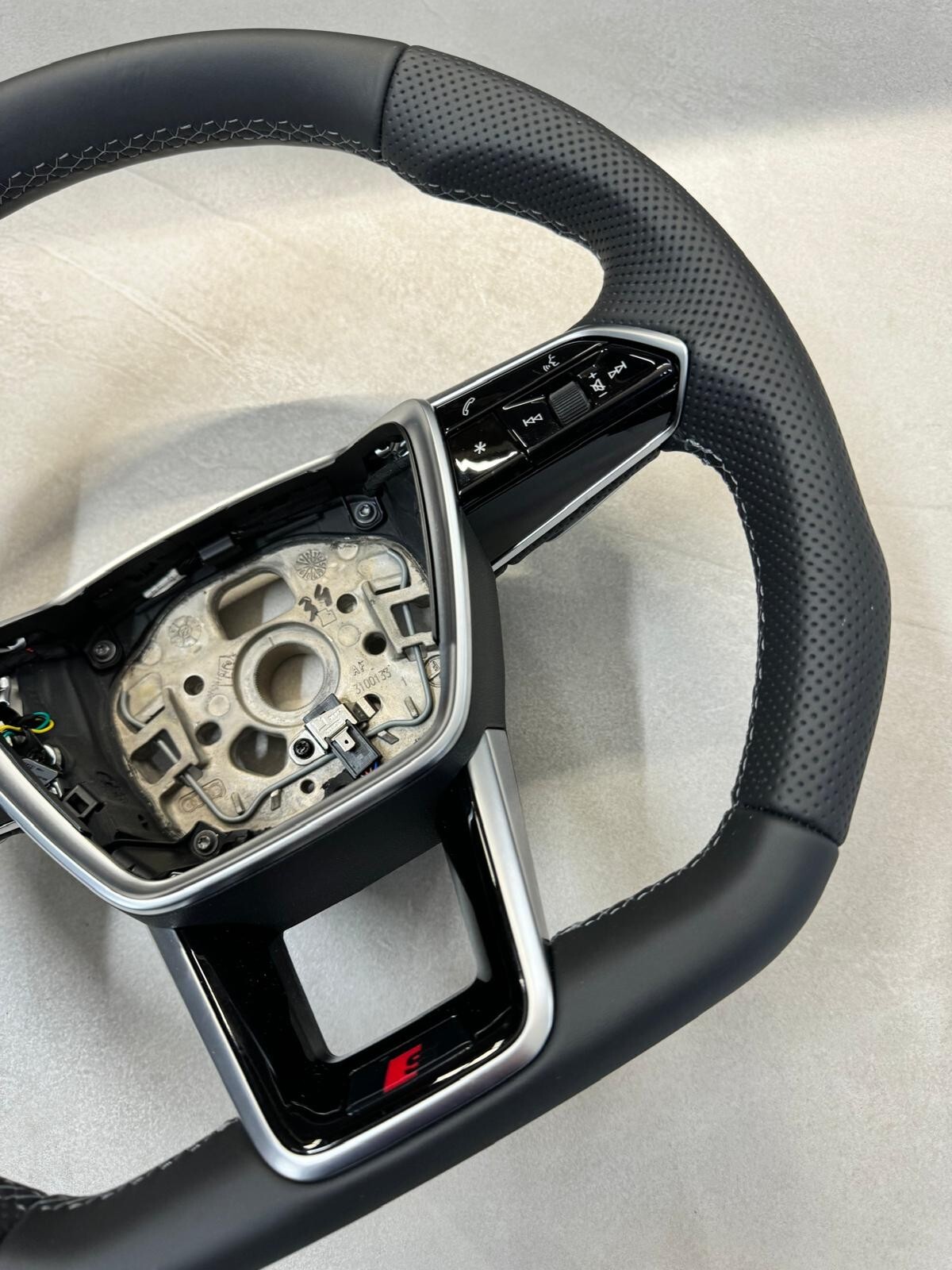 AUDI S6,A6,A7,A8 C8 SPORT LEDER LENKRAD S ABGEFLACHT-Fast Neu-Dem vom Neu Wagen - Obrázek 21