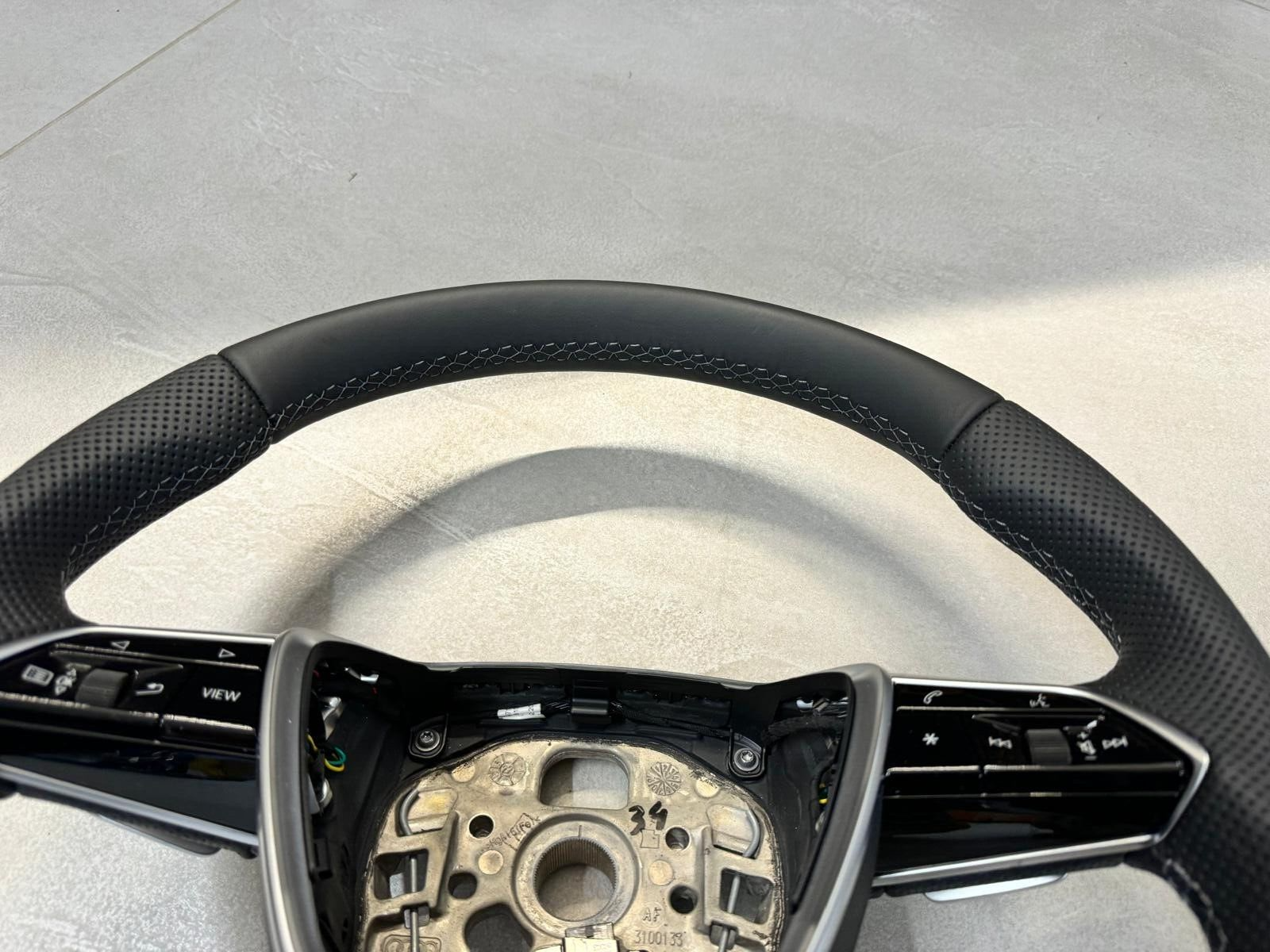 AUDI S6,A6,A7,A8 C8 SPORT LEDER LENKRAD S ABGEFLACHT-Fast Neu-Dem vom Neu Wagen - Obrázek 8