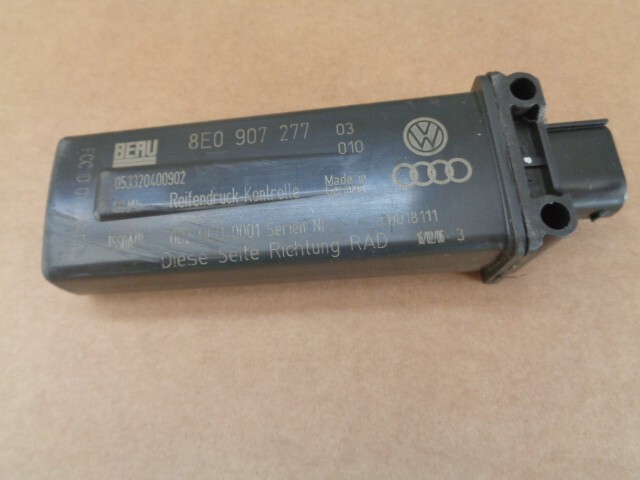 AUDI VW BENTLEY ANTENNE SENZOR REIFENDRUCKKONTROLLE 8E0907277 Orig. Teil - Obrázek 3