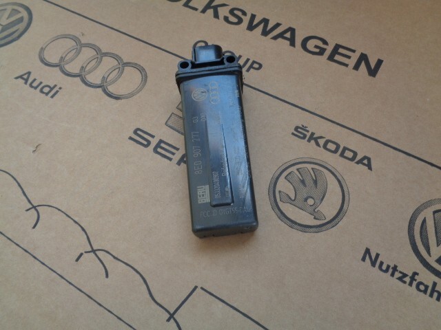 AUDI VW BENTLEY ANTENNE SENZOR REIFENDRUCKKONTROLLE 8E0907277 Orig. Teil - Obrázek 7