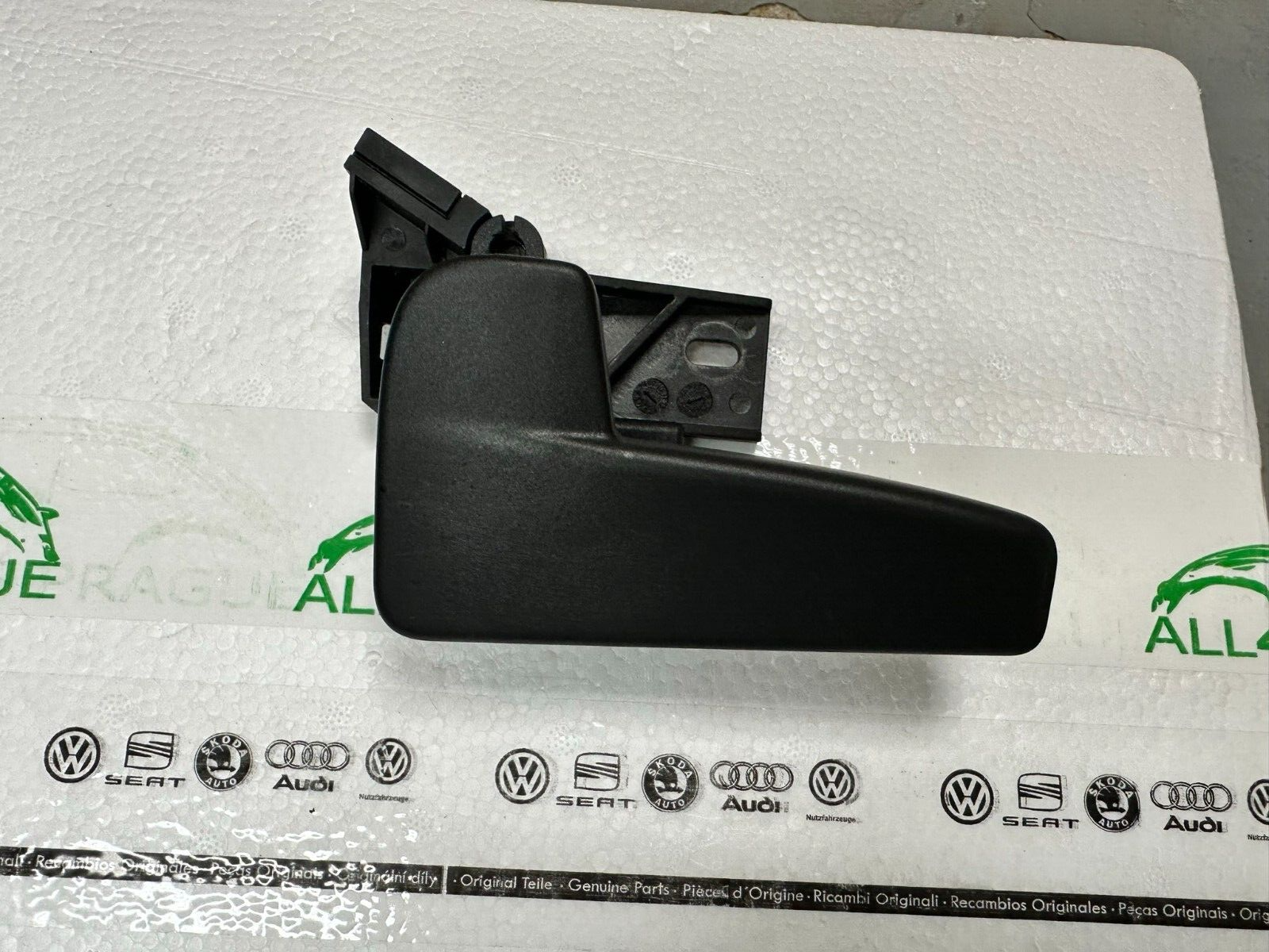 AUDI VW SKODA SEAT 6R1823533 GRIFF MOTORHAUBEN-BOWDENZUG ORIG. - Obrázek 3