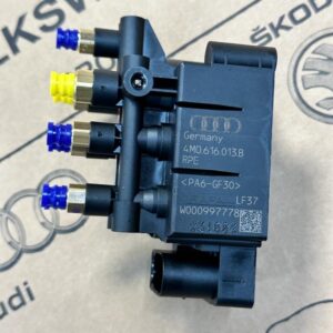 BENTLEY BENTAYGA LUFTFEDERUNGS VENTILEINHEIT 4M0616013A-4M0616013B OE NEW