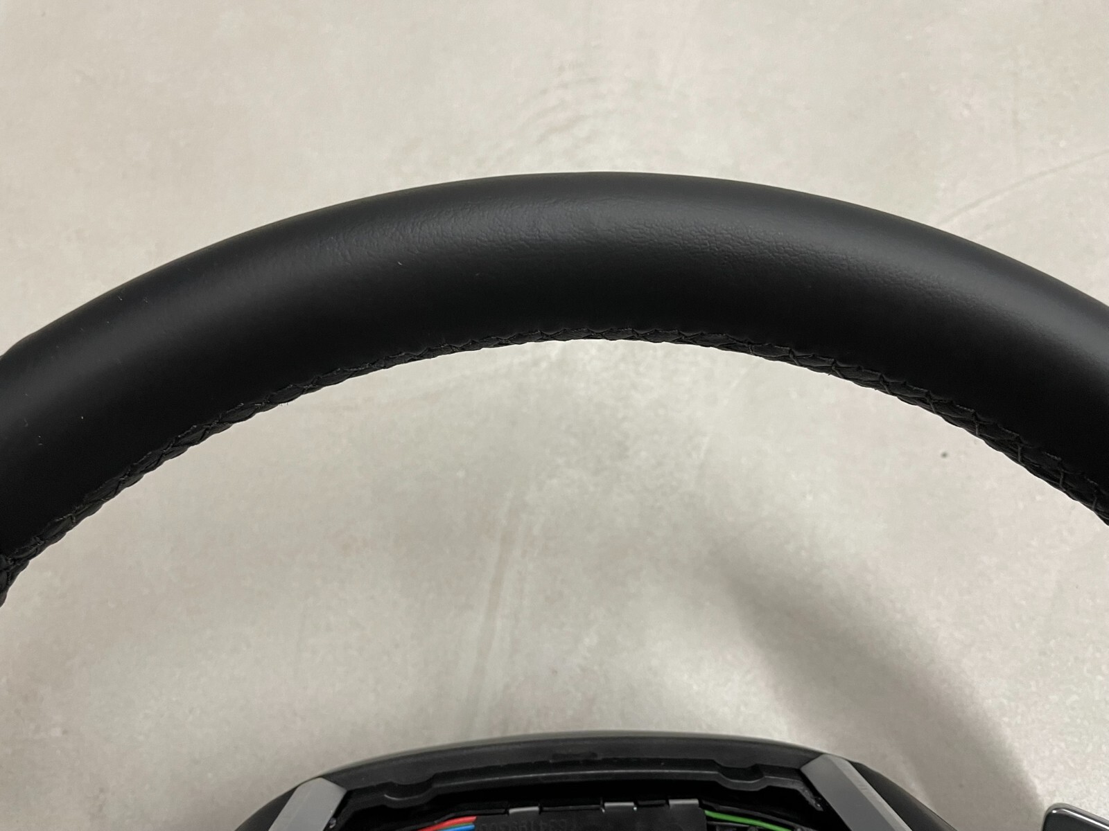 BMW 5, 6, 7 G30 G31 G32 G11 MULTIFUNKCIONAL LEATHER STEERING WHEEL WITH PADDELS - Obrázek 8