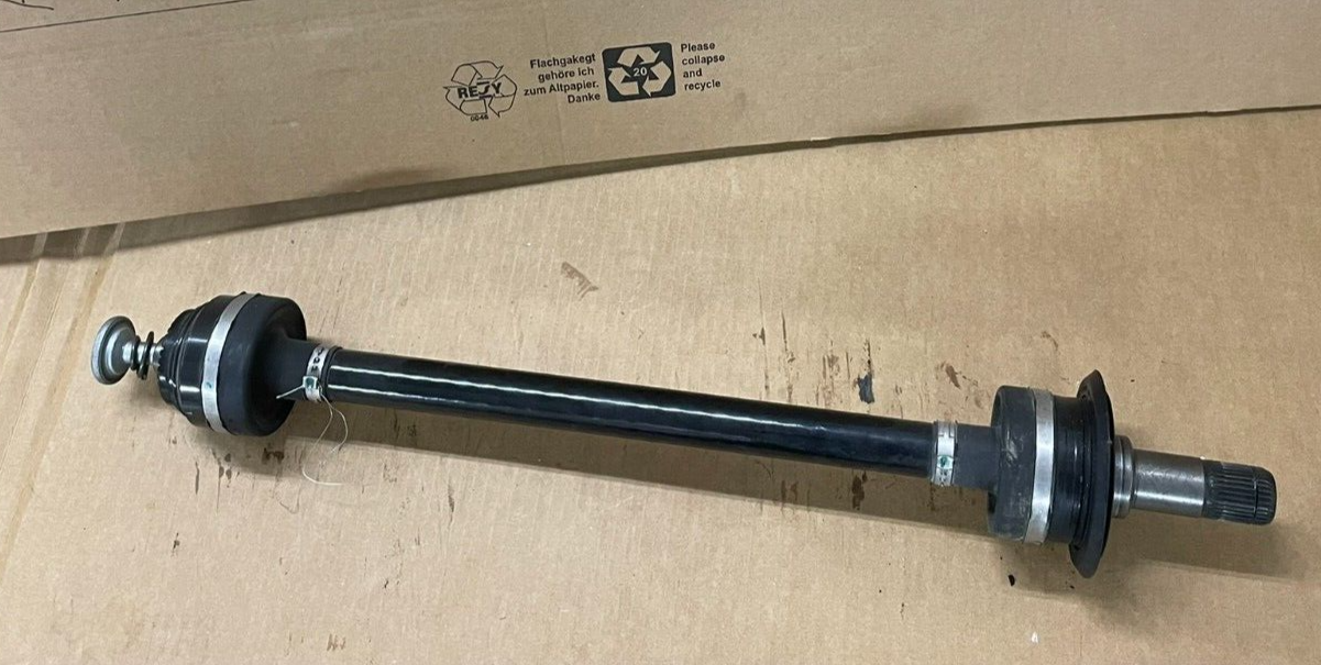 BMW 5 SERIE G30 ABTRIEBSWELLE HINTEN LINKS 8664629-04 , 8664629 , TEST CAR BMW