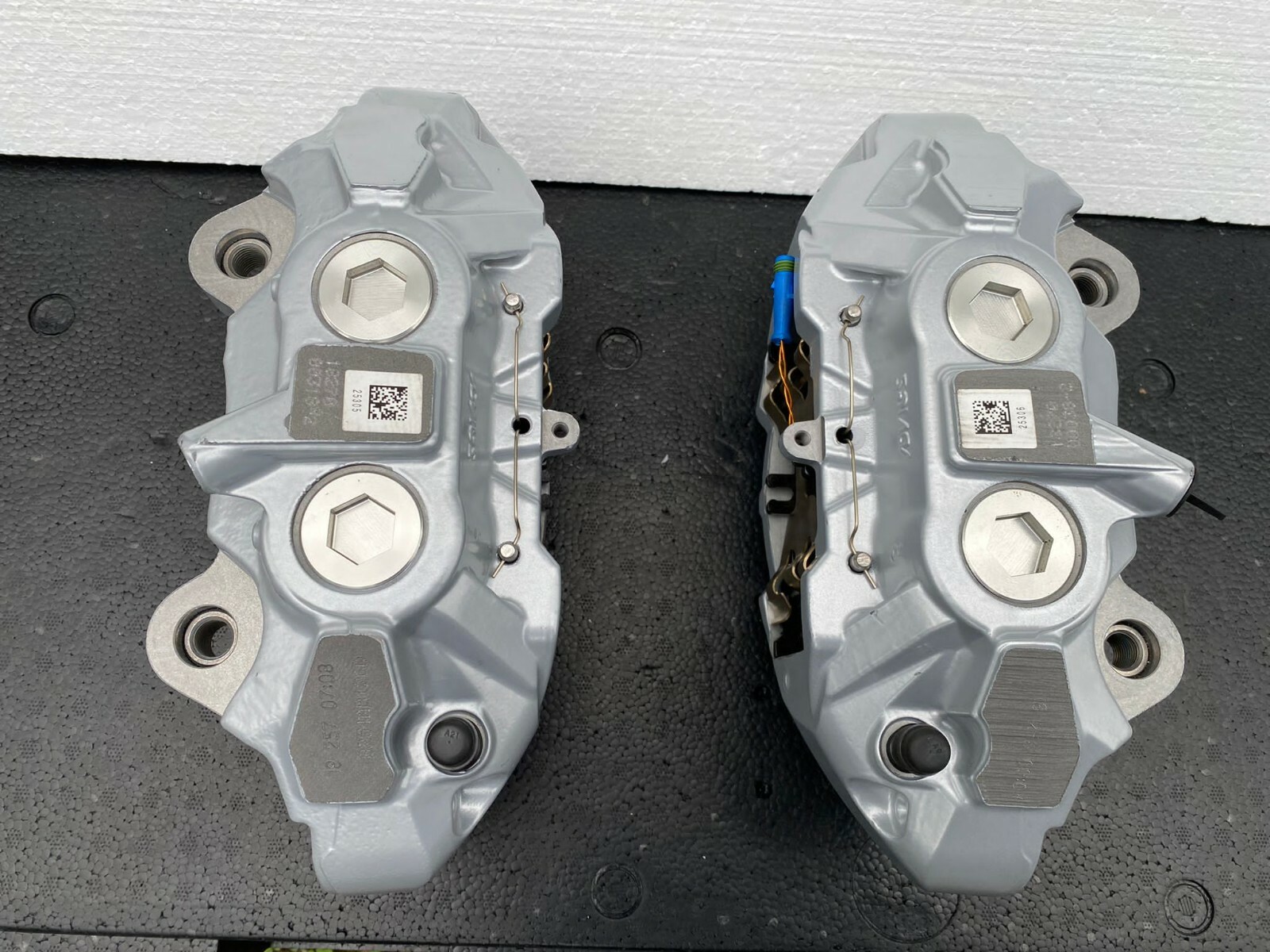 Bremssattel AMG Line Mecedes C GLC Klasse W205 W253 X253 mit Bremsbelagsatz - Obrázek 6