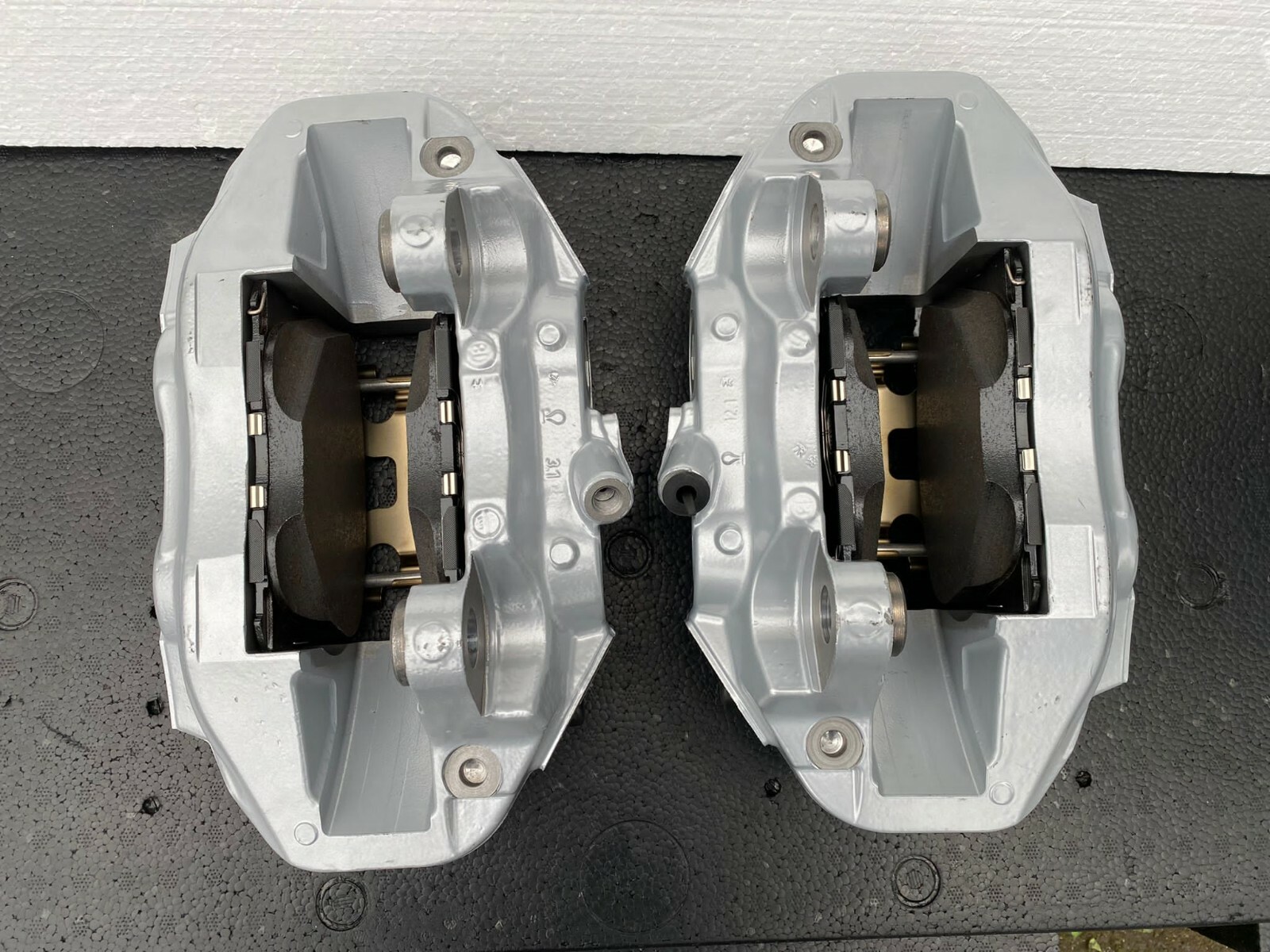 Bremssattel AMG Line Mecedes C GLC Klasse W205 W253 X253 mit Bremsbelagsatz - Obrázek 7