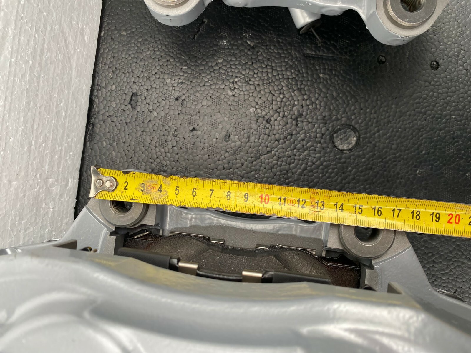 Bremssattel AMG Line Mecedes C GLC Klasse W205 W253 X253 mit Bremsbelagsatz - Obrázek 9