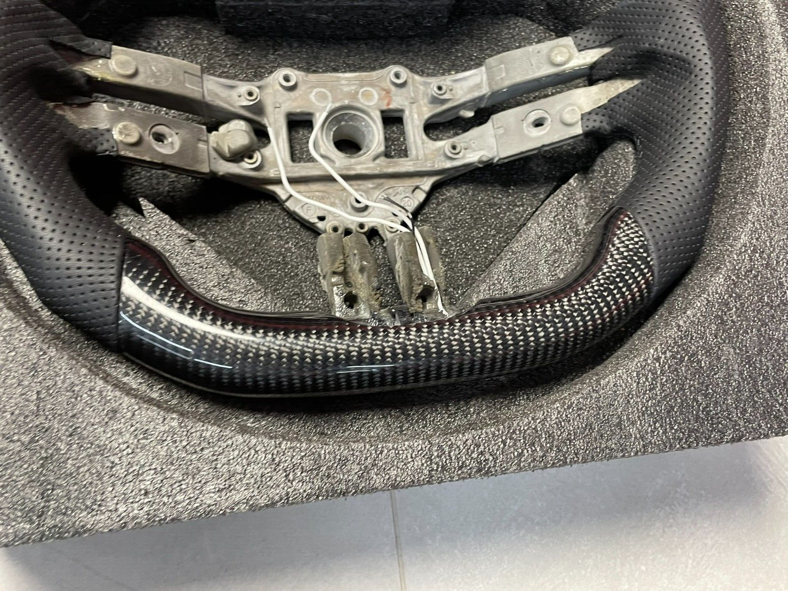 CARBON LEDER LENKRAD FÜR MERCEDES BENZ AMG LEERES RAHMEN INDIVIDUEL PRODUKT - Obrázek 6