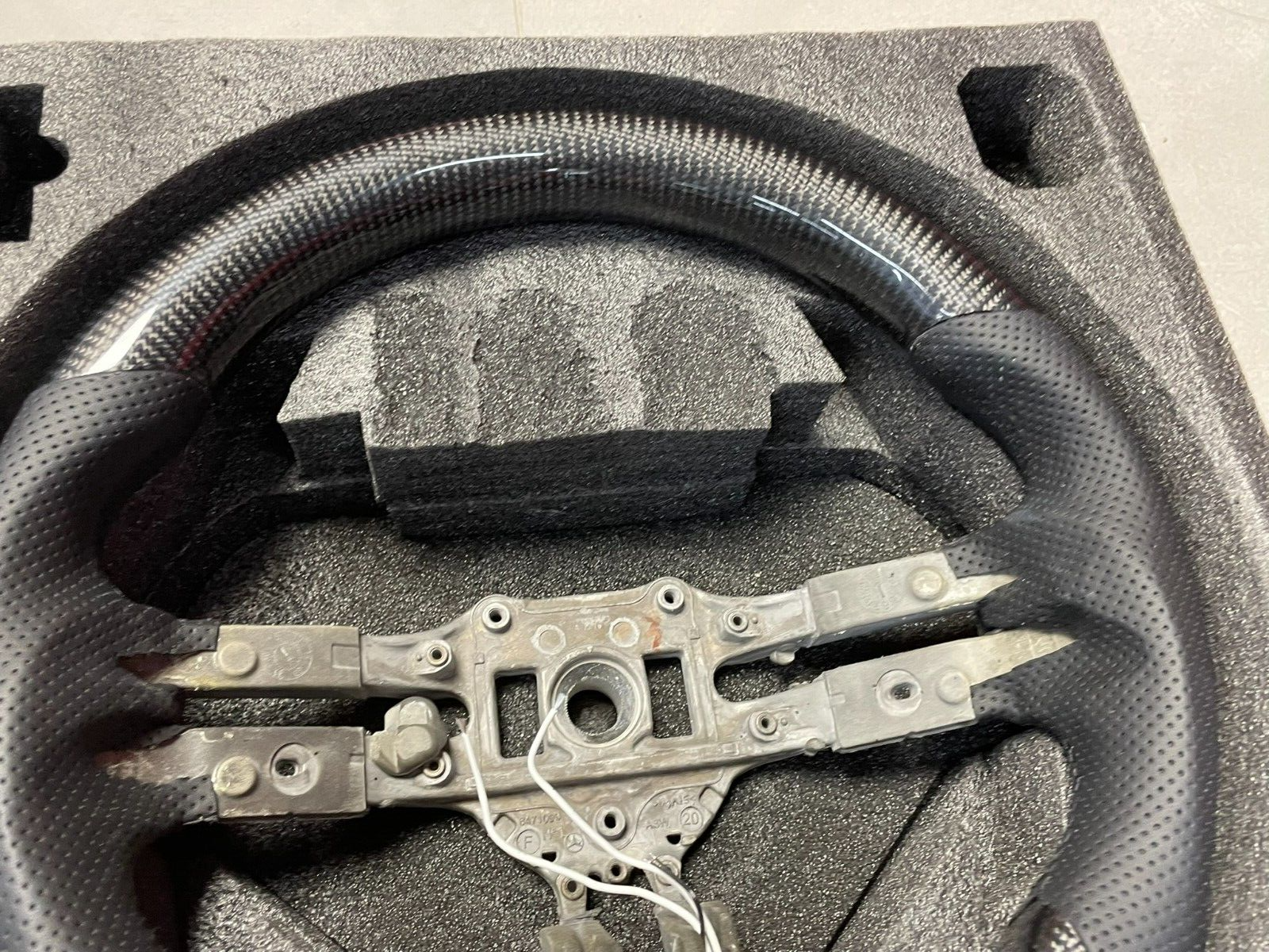 CARBON LEDER LENKRAD FÜR MERCEDES BENZ AMG LEERES RAHMEN INDIVIDUEL PRODUKT - Obrázek 7