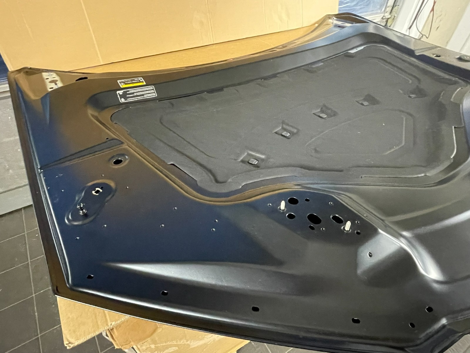 LAMBORGHINI URUS 4ML MOTORHAUBE / FRONTKLAPPE ORIGINAL TEIL - KM ZUSTAND 1500 KM - Obrázek 17