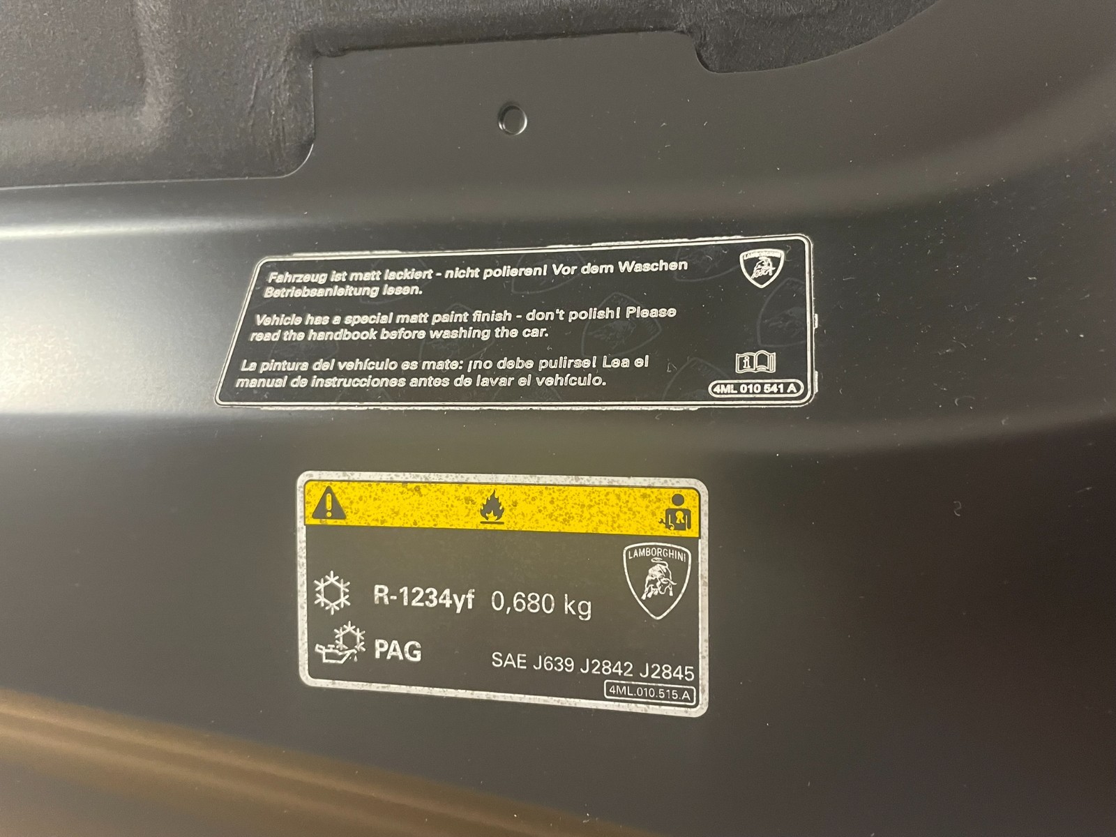 LAMBORGHINI URUS 4ML MOTORHAUBE / FRONTKLAPPE ORIGINAL TEIL - KM ZUSTAND 1500 KM - Obrázek 19