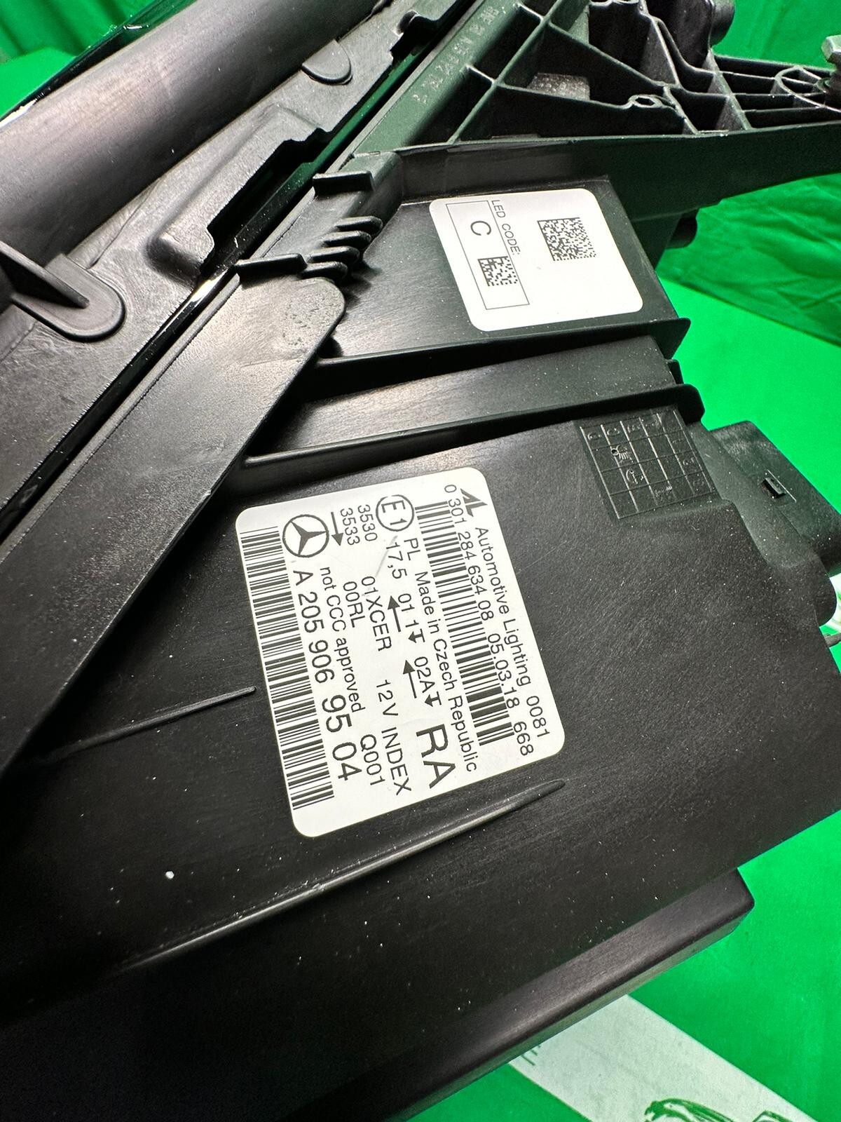 MERCEDES C-KLASSE W205 VOLL LED FRONTSCHEINWERFER RECHTS A2059069504 ORIG.NEU!!! - Obrázek 7