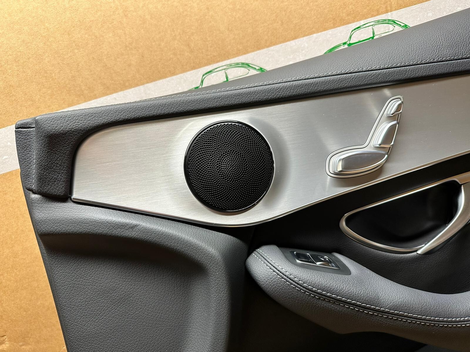 MERCEDES GLC X253 TÜRVERKLEIDUNG VORNE RECHTS SCHWARZ A2057200695 - Obrázek 4