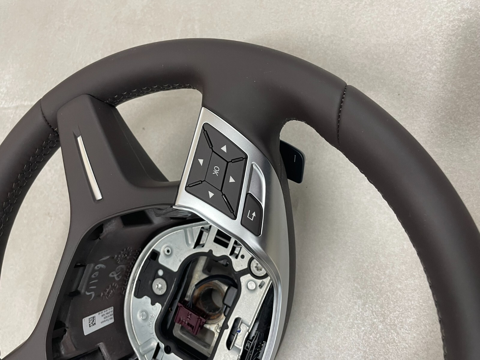 MERCEDES LEDER LENKRAD BRAUN SCHALTWIPPEN A2464605503 Fast Neu d v Test Wagen... - Obrázek 11