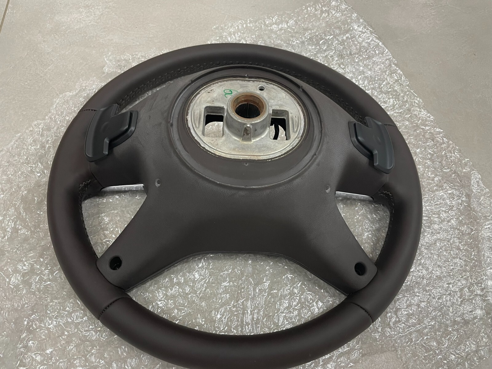 MERCEDES LEDER LENKRAD BRAUN SCHALTWIPPEN A2464605503 Fast Neu d v Test Wagen... - Obrázek 20