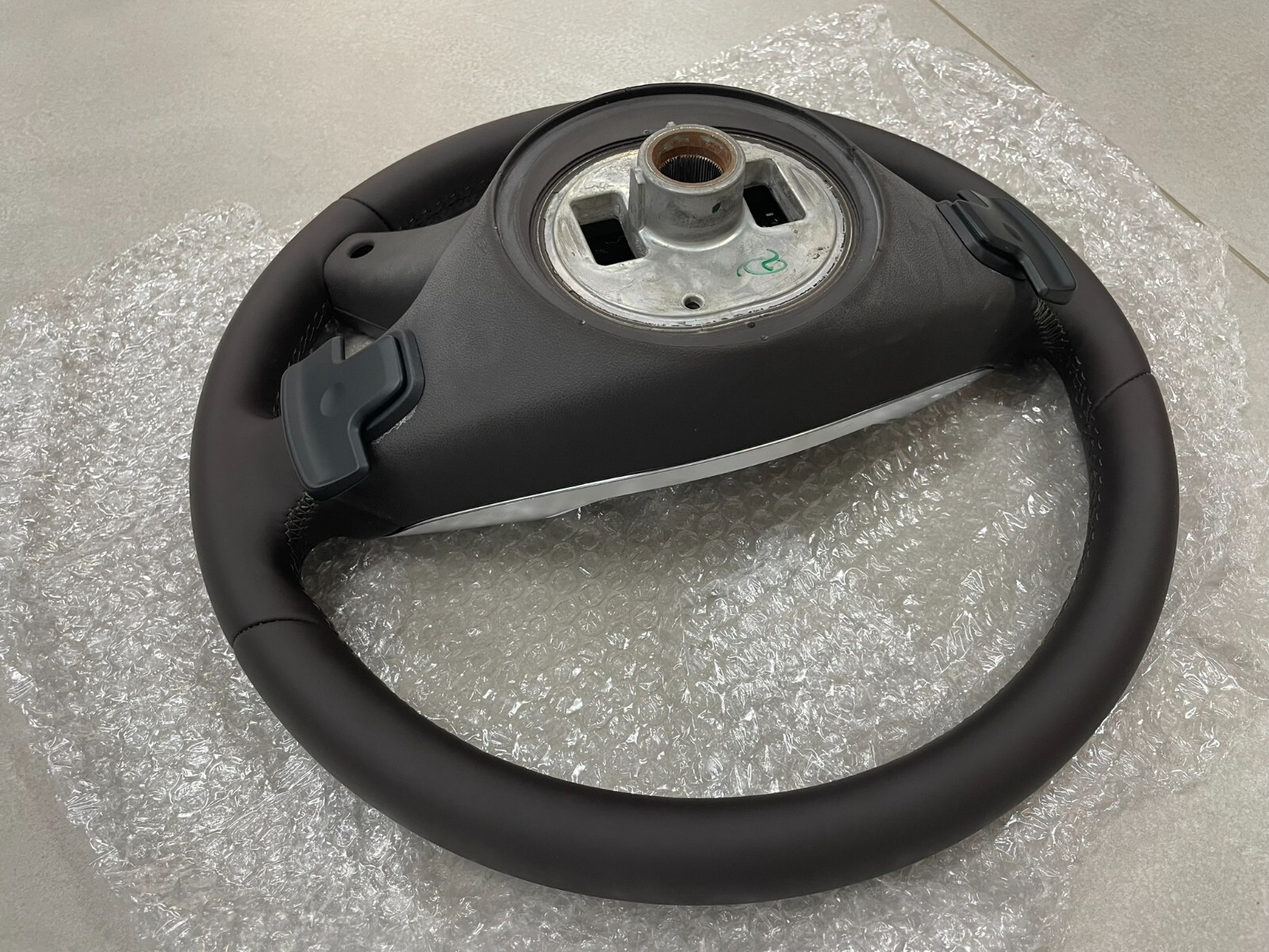 MERCEDES LEDER LENKRAD BRAUN SCHALTWIPPEN A2464605503 Fast Neu d v Test Wagen... - Obrázek 21