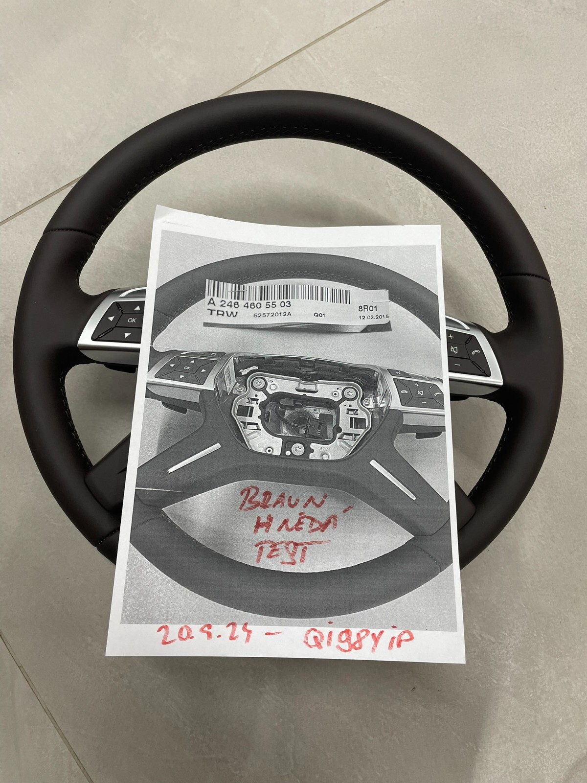 MERCEDES LEDER LENKRAD BRAUN SCHALTWIPPEN A2464605503 Fast Neu d v Test Wagen... - Obrázek 25