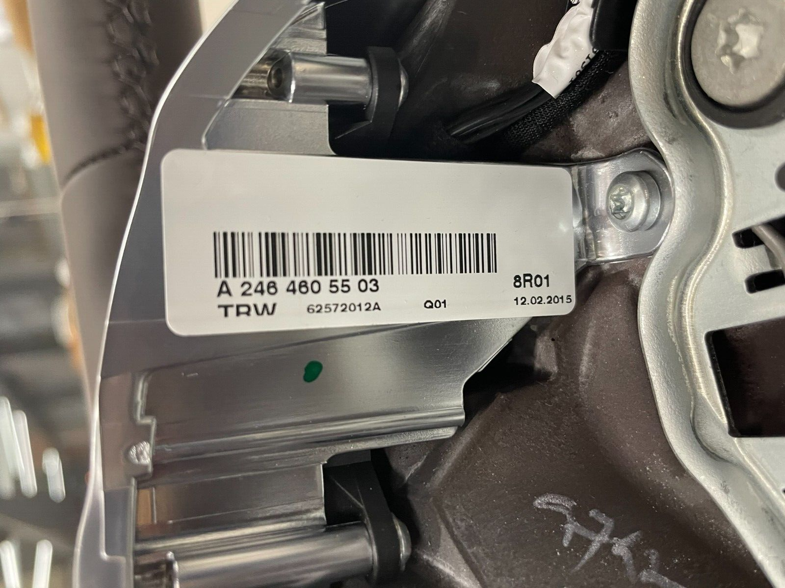 MERCEDES LEDER LENKRAD BRAUN SCHALTWIPPEN A2464605503 Fast Neu d v Test Wagen... - Obrázek 5