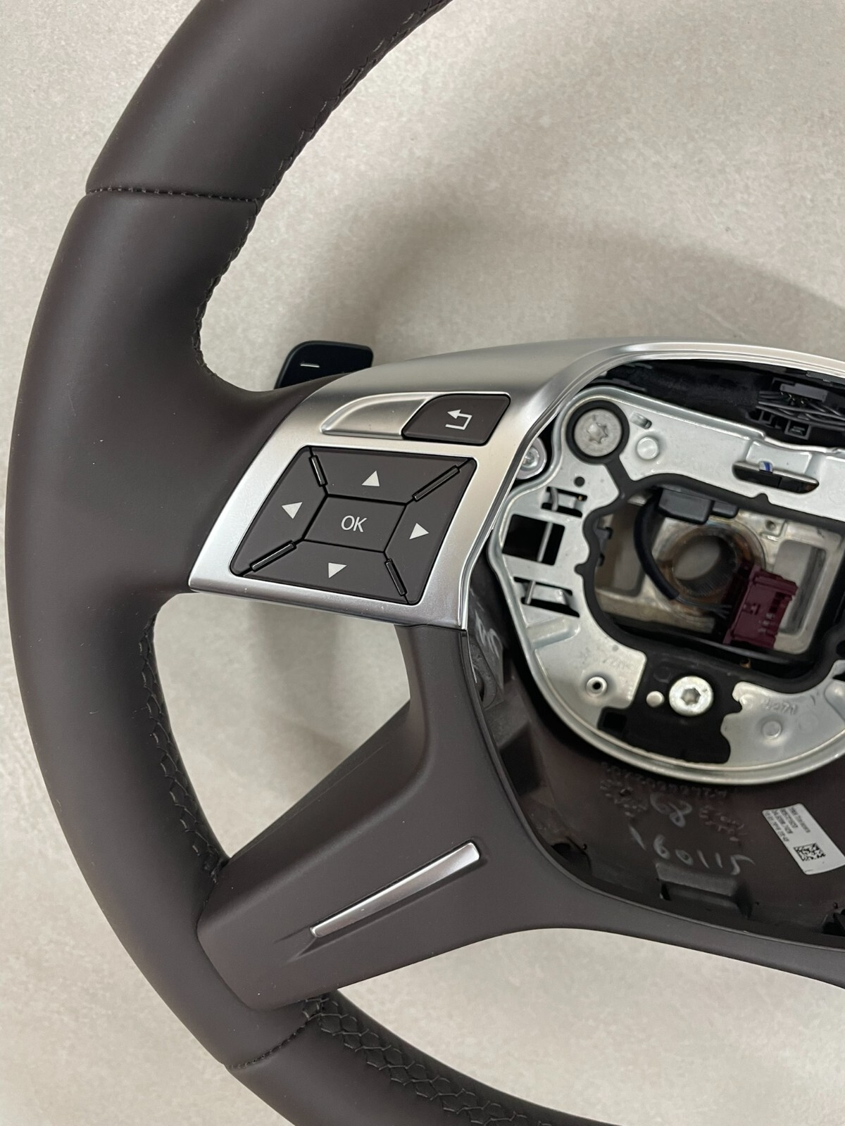 MERCEDES LEDER LENKRAD BRAUN SCHALTWIPPEN A2464605503 Fast Neu d v Test Wagen... - Obrázek 6