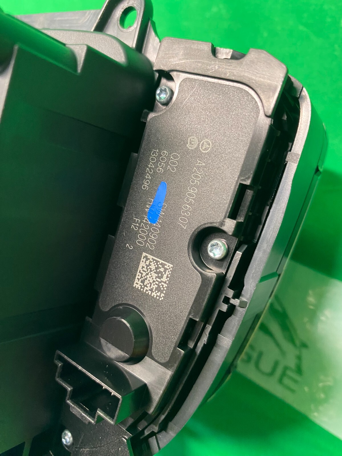 MERCEDES W205 C-KLASSE TOUCH PAD BEDIENTEIL MITTELKONSOLE SCHALTER A2059008726 - Obrázek 17