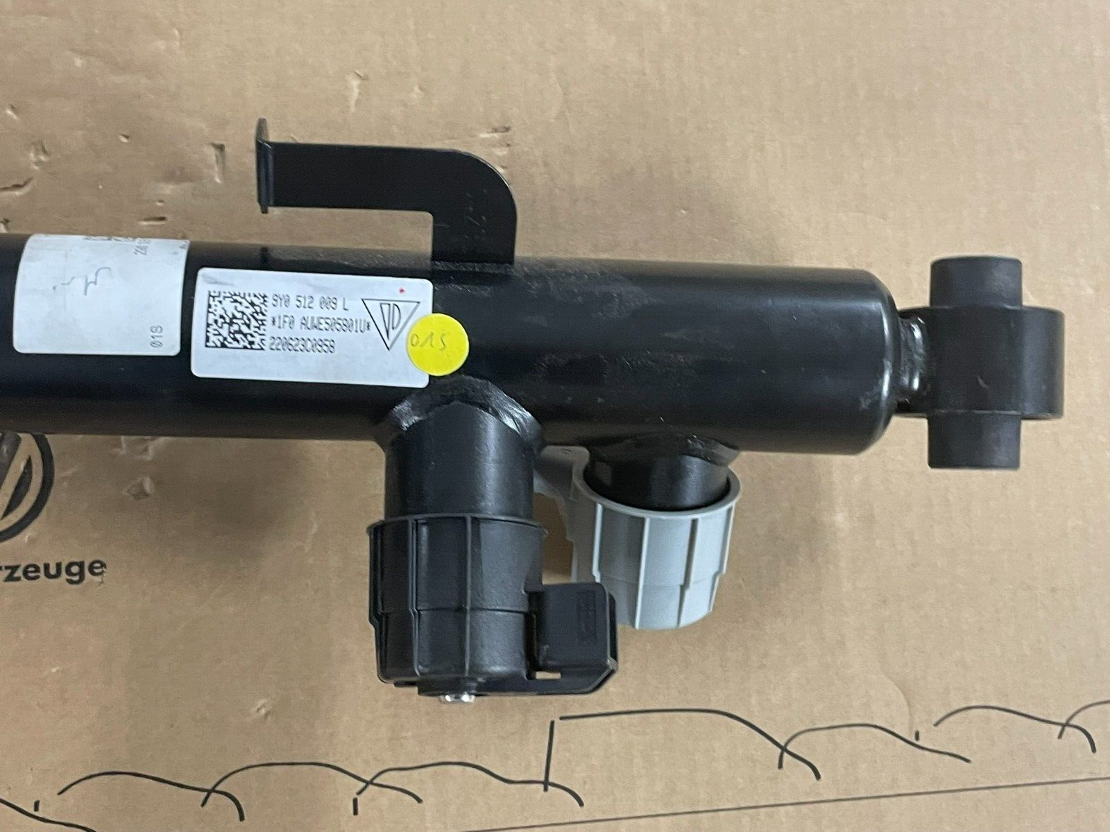 PORSCHE CAYENNE 9YA-2 STOSSDÄMPFER ELEKTRISCH HINTER LINKS 9Y0513027F ORIG NEU - Obrázek 19