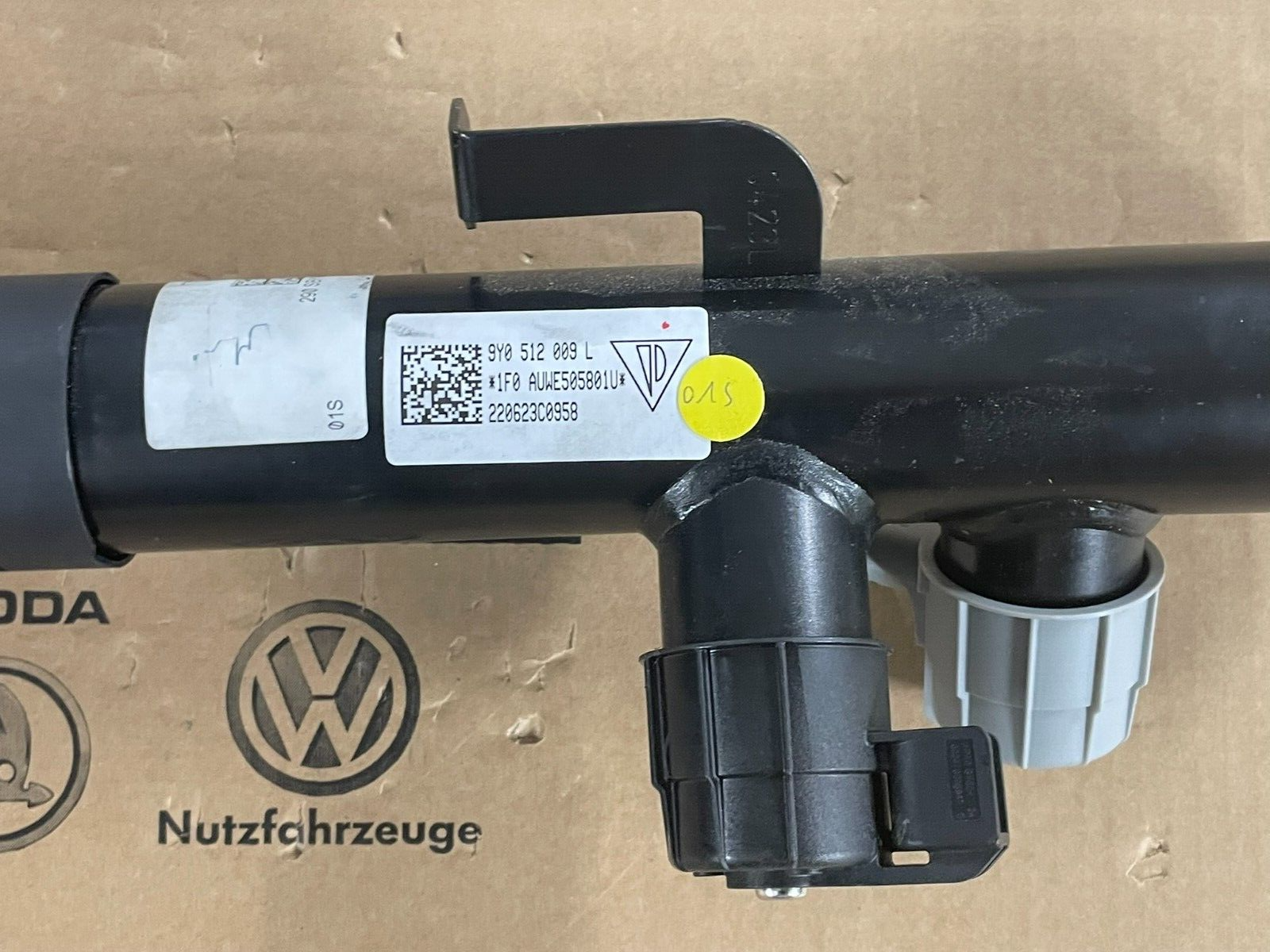 PORSCHE CAYENNE 9YA-2 STOSSDÄMPFER ELEKTRISCH HINTER LINKS 9Y0513027F ORIG NEU - Obrázek 5