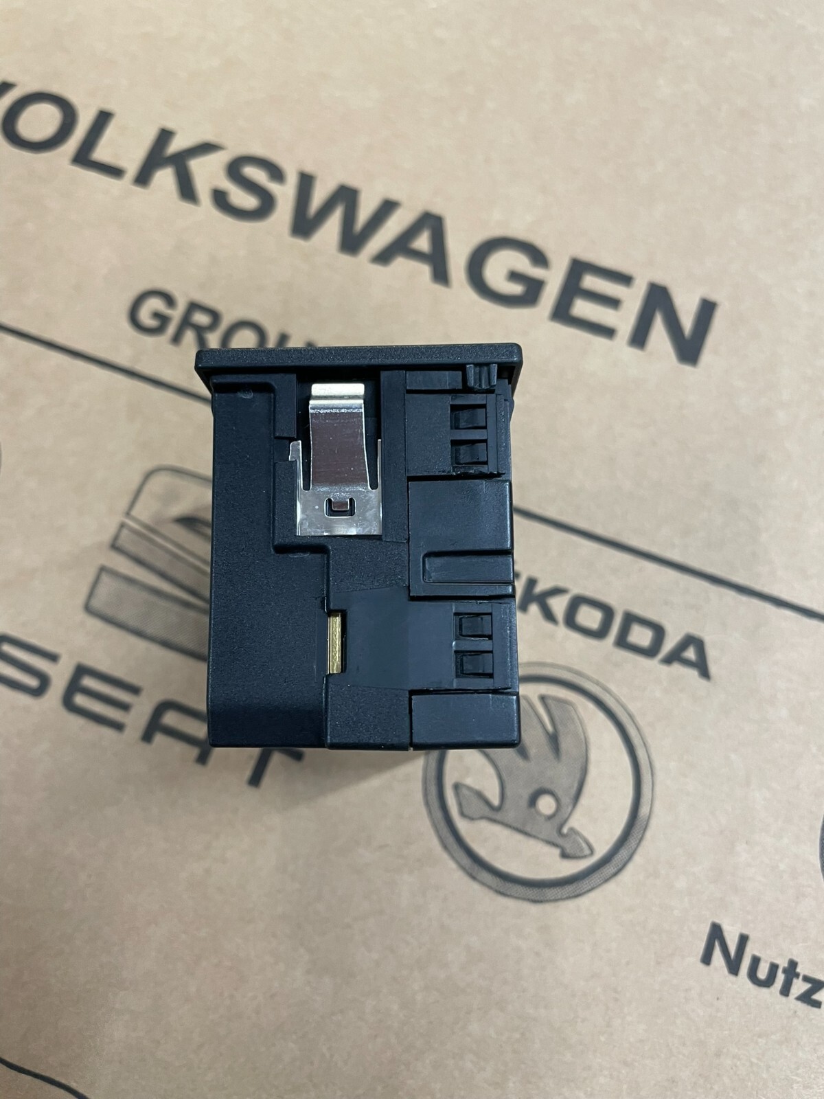 PORSCHE CAYENNE MACAN MULTIMEDIA SCHNITTSTELLE USB-C BUCHSEN 9Y0035736A Fast Neu - Obrázek 13