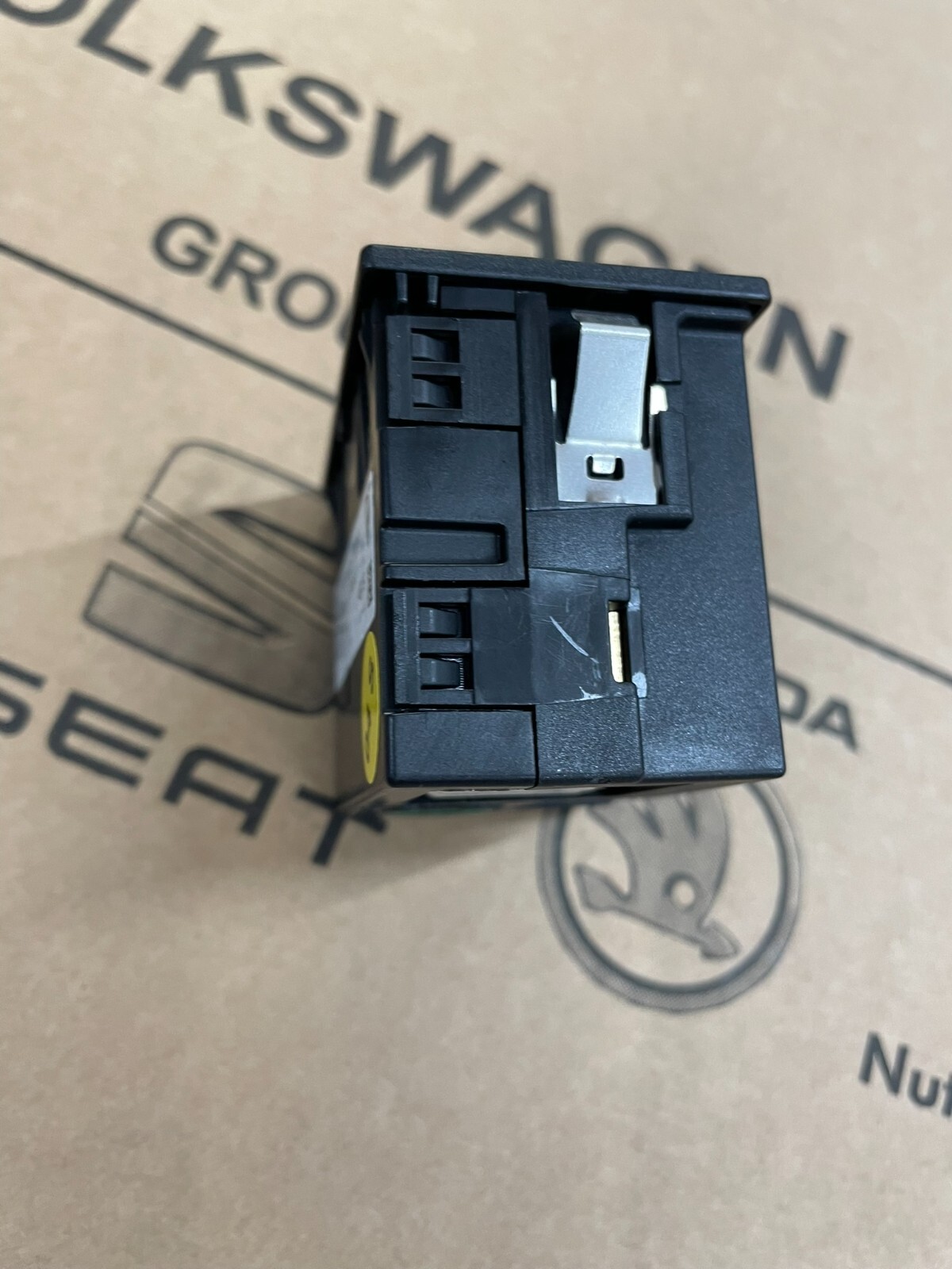 PORSCHE CAYENNE MACAN MULTIMEDIA SCHNITTSTELLE USB-C BUCHSEN 9Y0035736A Fast Neu - Obrázek 14