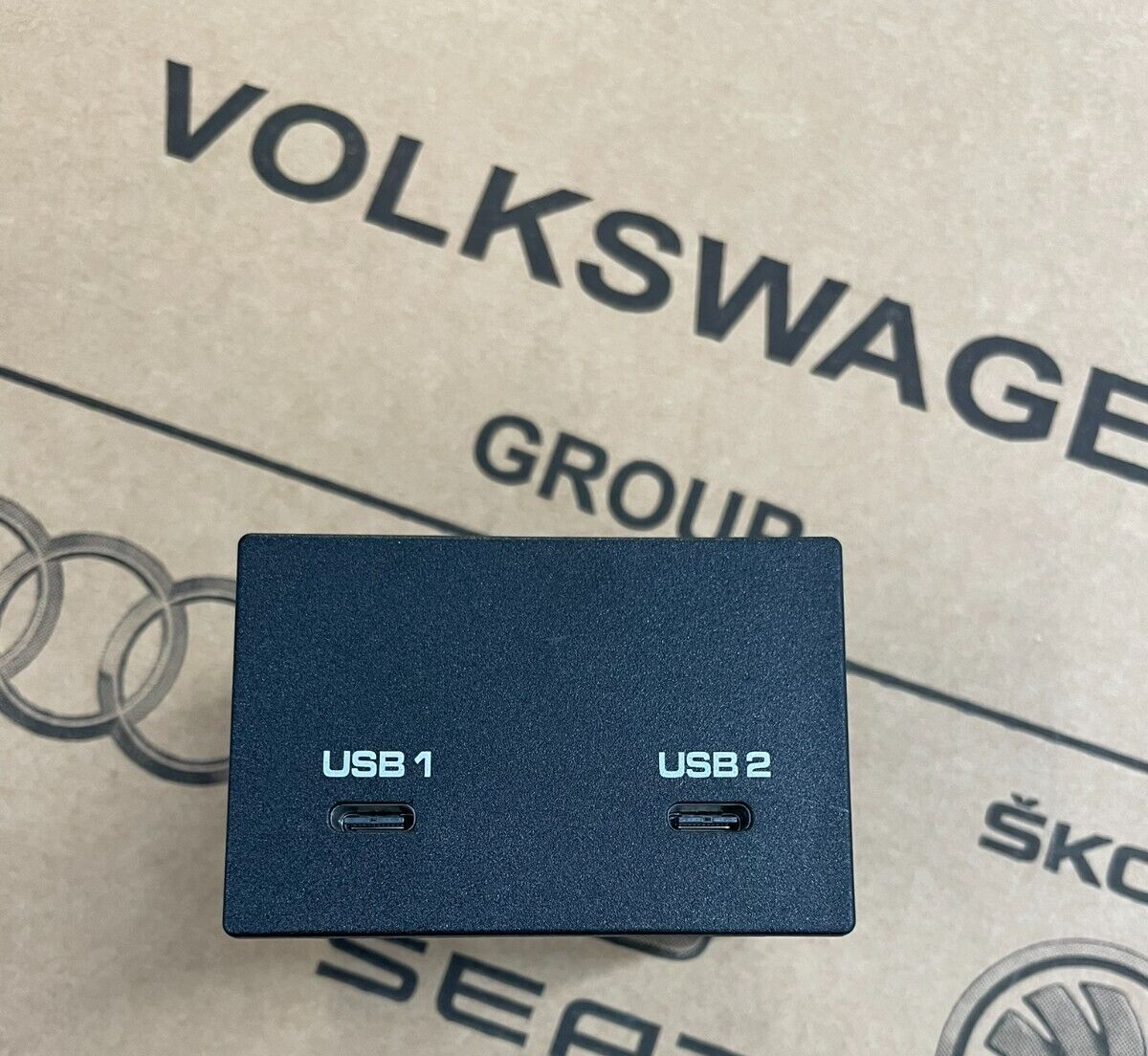 PORSCHE CAYENNE MACAN MULTIMEDIA SCHNITTSTELLE USB-C BUCHSEN 9Y0035736A Fast Neu
