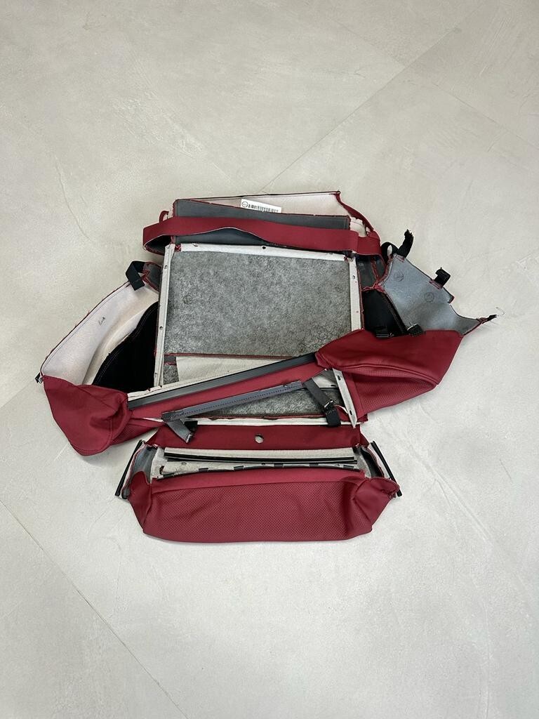 PORSCHE CAYENNE SITZBEZUG LEDER BORDEAUXROT GELOCHT KOMFORTSITZ 9Y0881406AM 0G6 - Obrázek 7