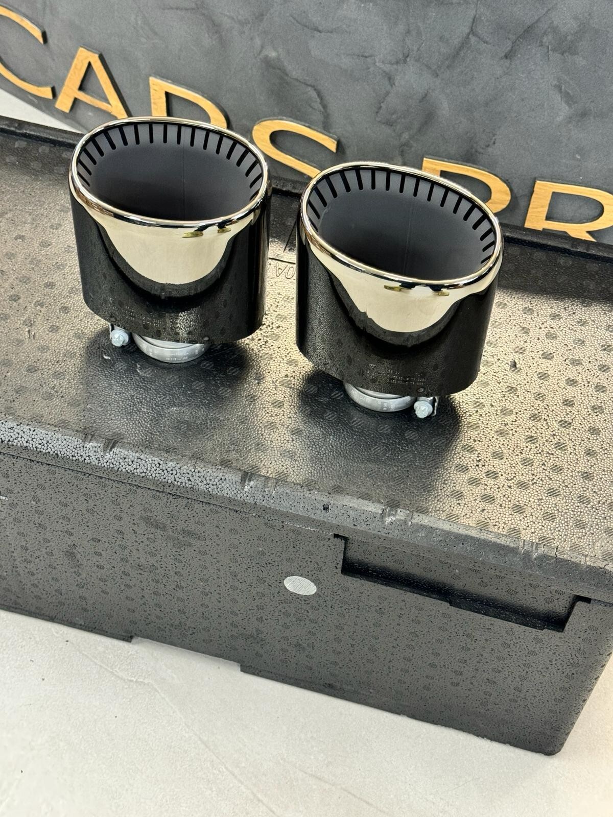 PORSCHE CAYENNE SPORT AUSPUFF ENDROHR SCHWARZ 9Y3253823D 9Y3253824D ORIG NEU!! - Obrázek 3